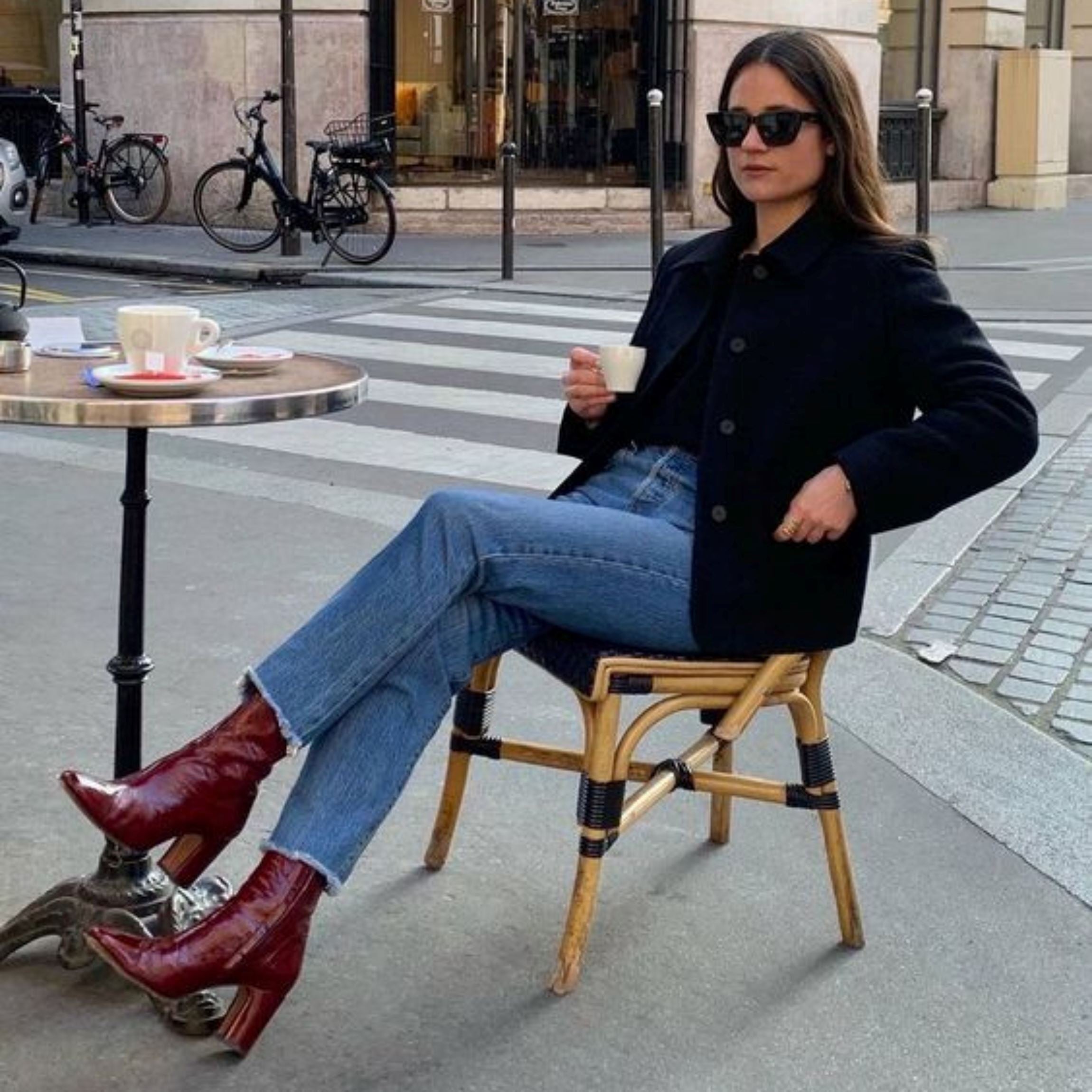 How to Dress Like a Parisian – The Art of Effortless Elegance