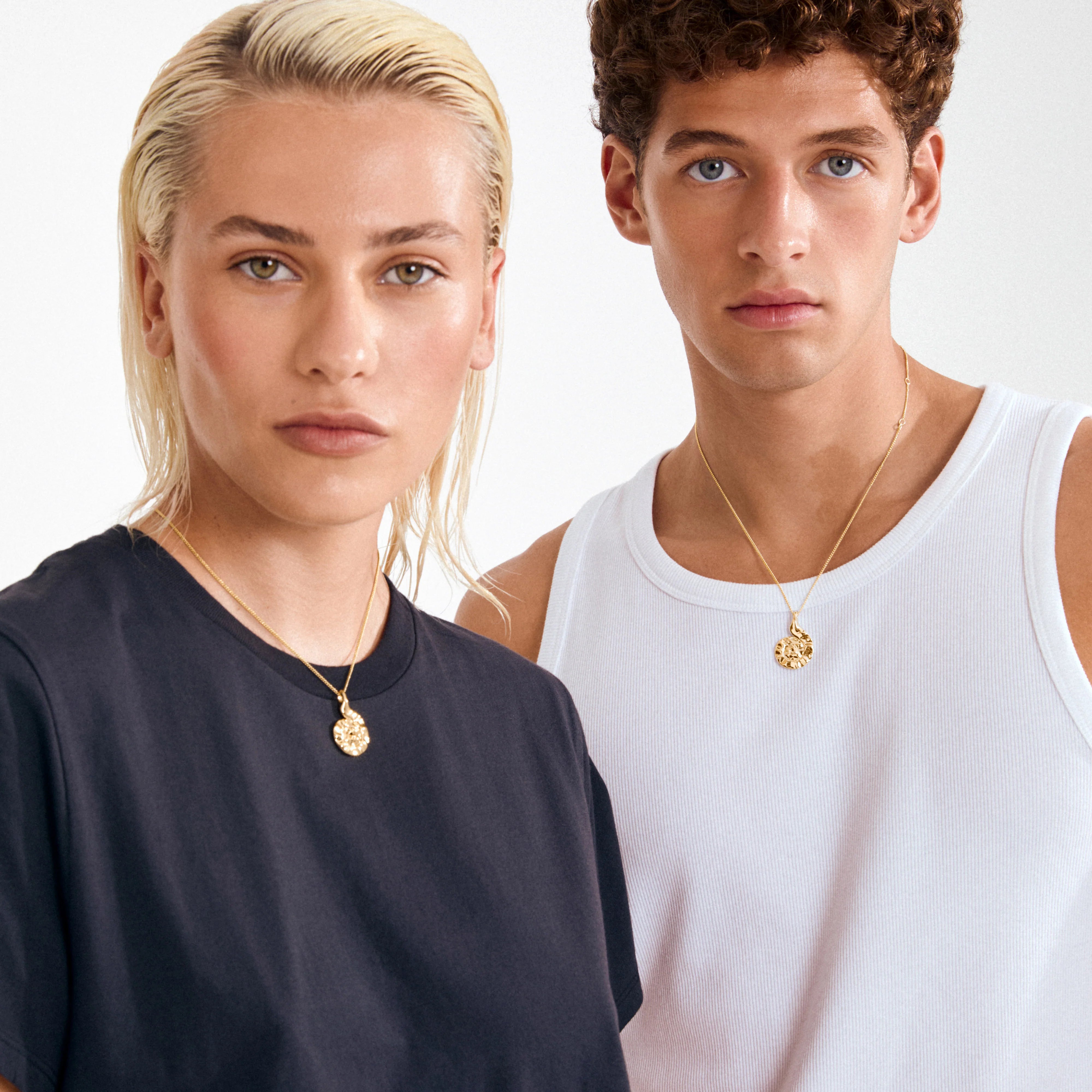 minimalist gold jewelry, gold necklace for summer outfits, chic gold pendant, polished gold necklace, fashion jewelry for women