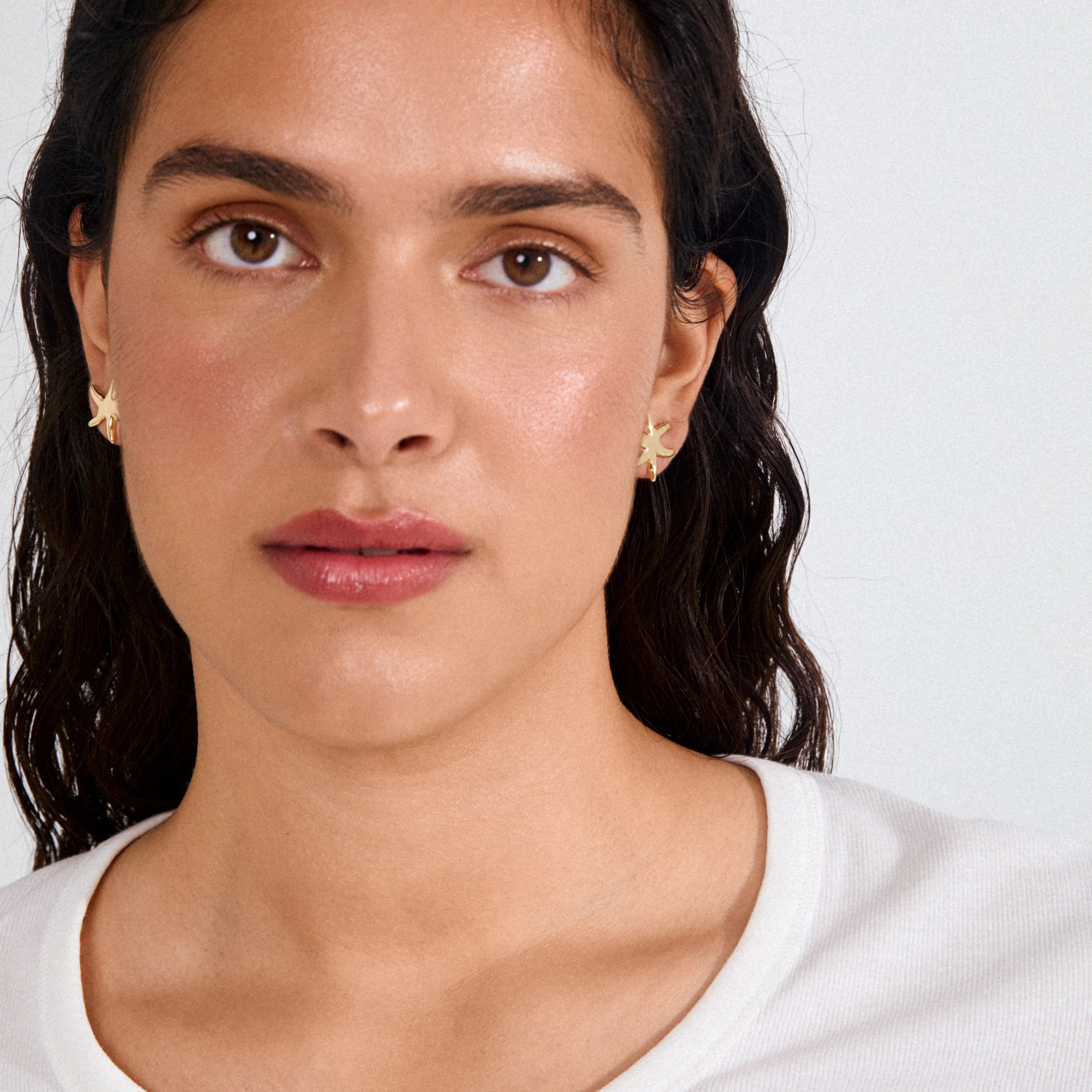 Coastal fashion jewelry, gold plated earrings women, nautical jewelry women, trendy summer jewelry, ocean themed earrings, resort wear accessories, statement stud earrings women, gold beach jewelry