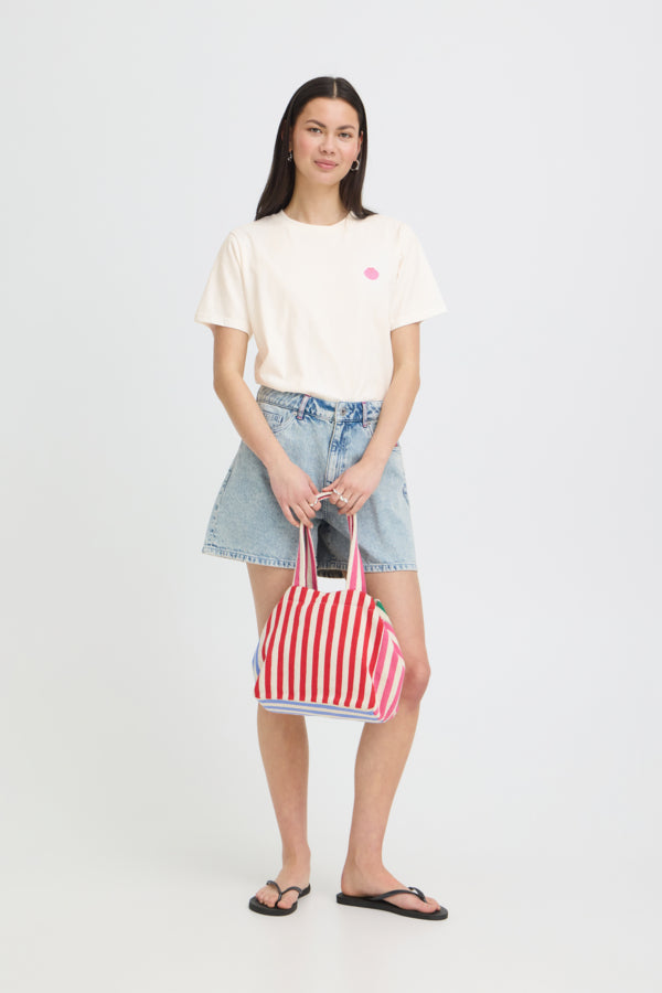 everyday summer basics, graphic tee with back print, trendy women’s t shirt, vacation ready outfit
