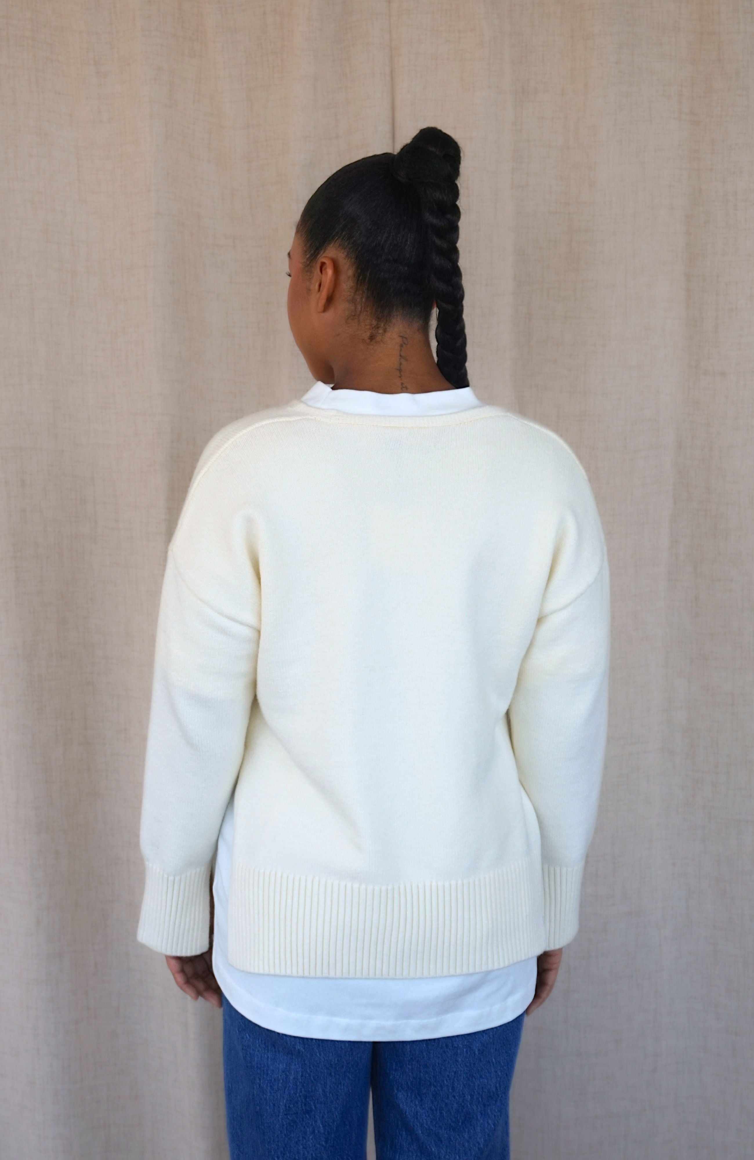 SOFT VNECK SWEATER (CREAM)
