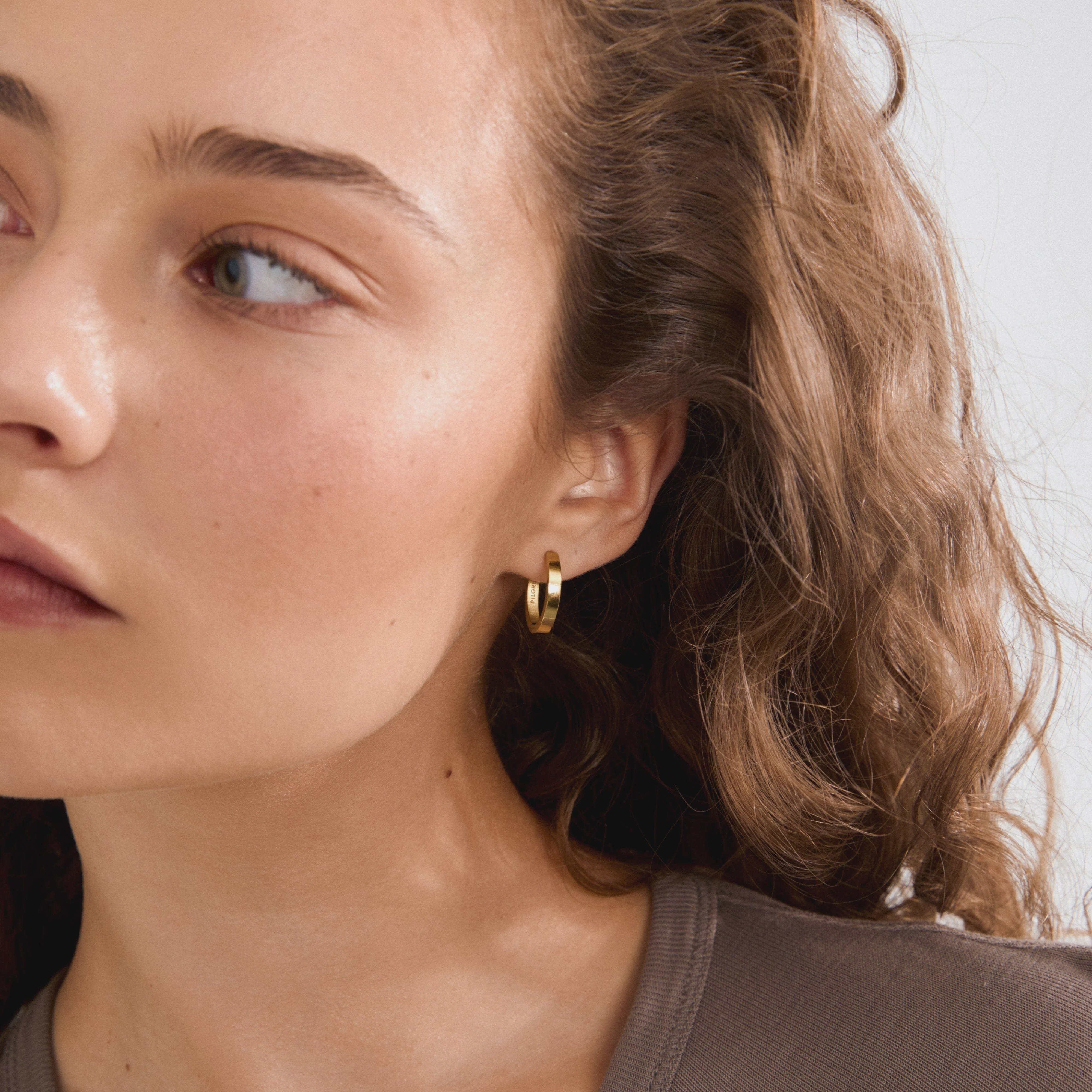 gold earrings, womens gold jewelry, lightweight hoop earrings, trendy gold hoops, classic gold earrings, small hoops for women