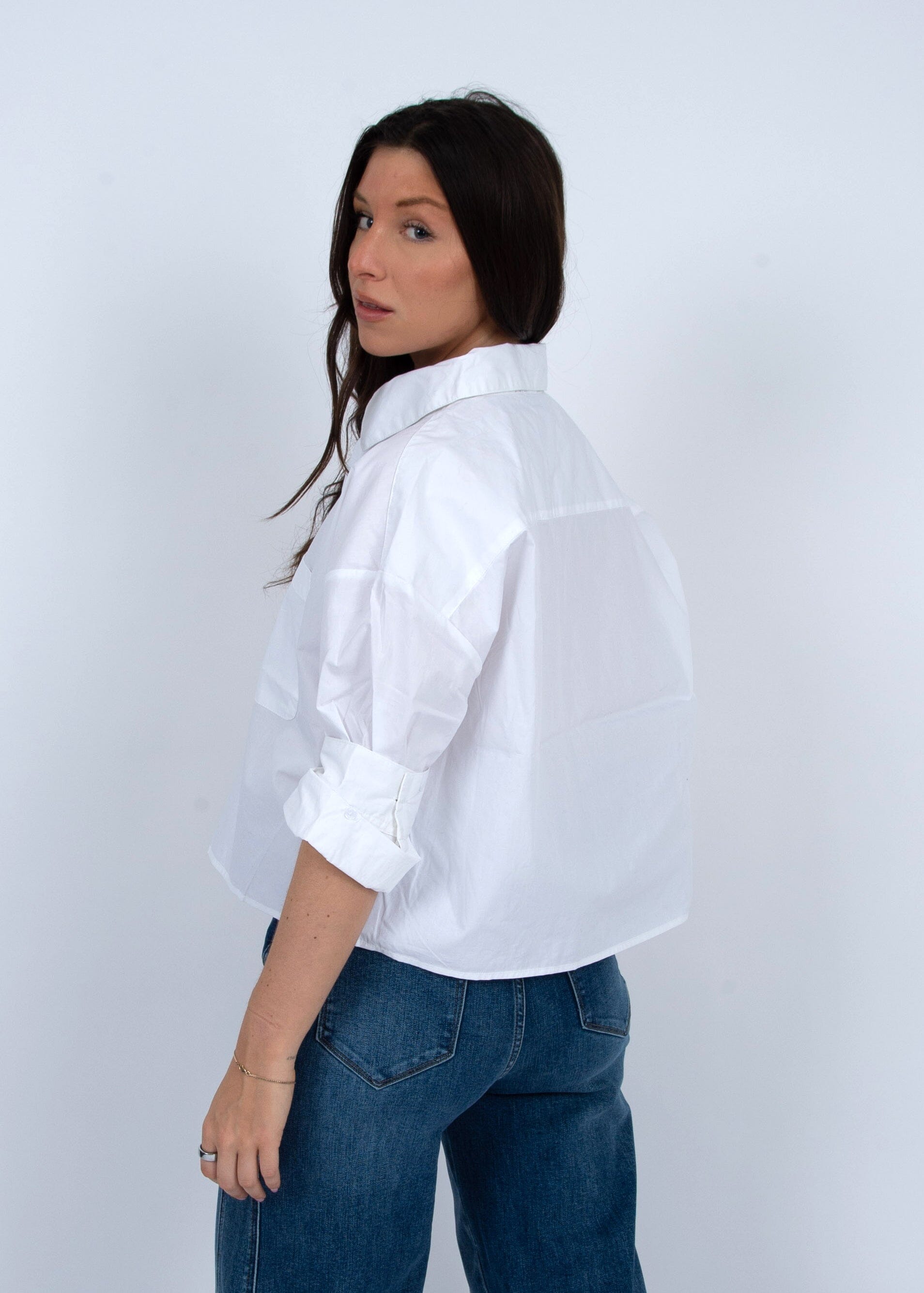 KERWIN CROP SHIRT (WHITE) Top RD STYLE