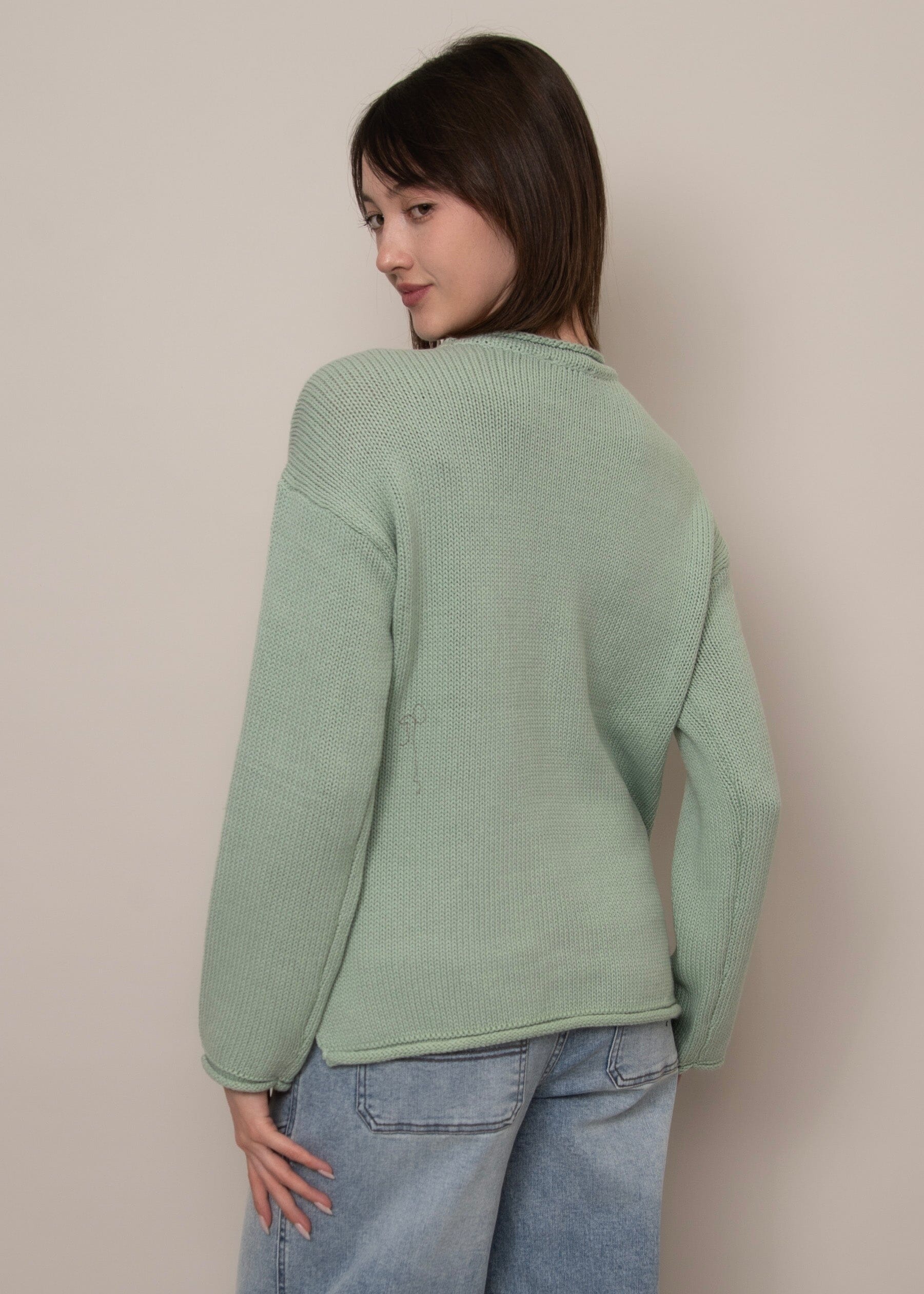 fall capsule wardrobe sweater, spring knit pullover women, everyday green sweater top