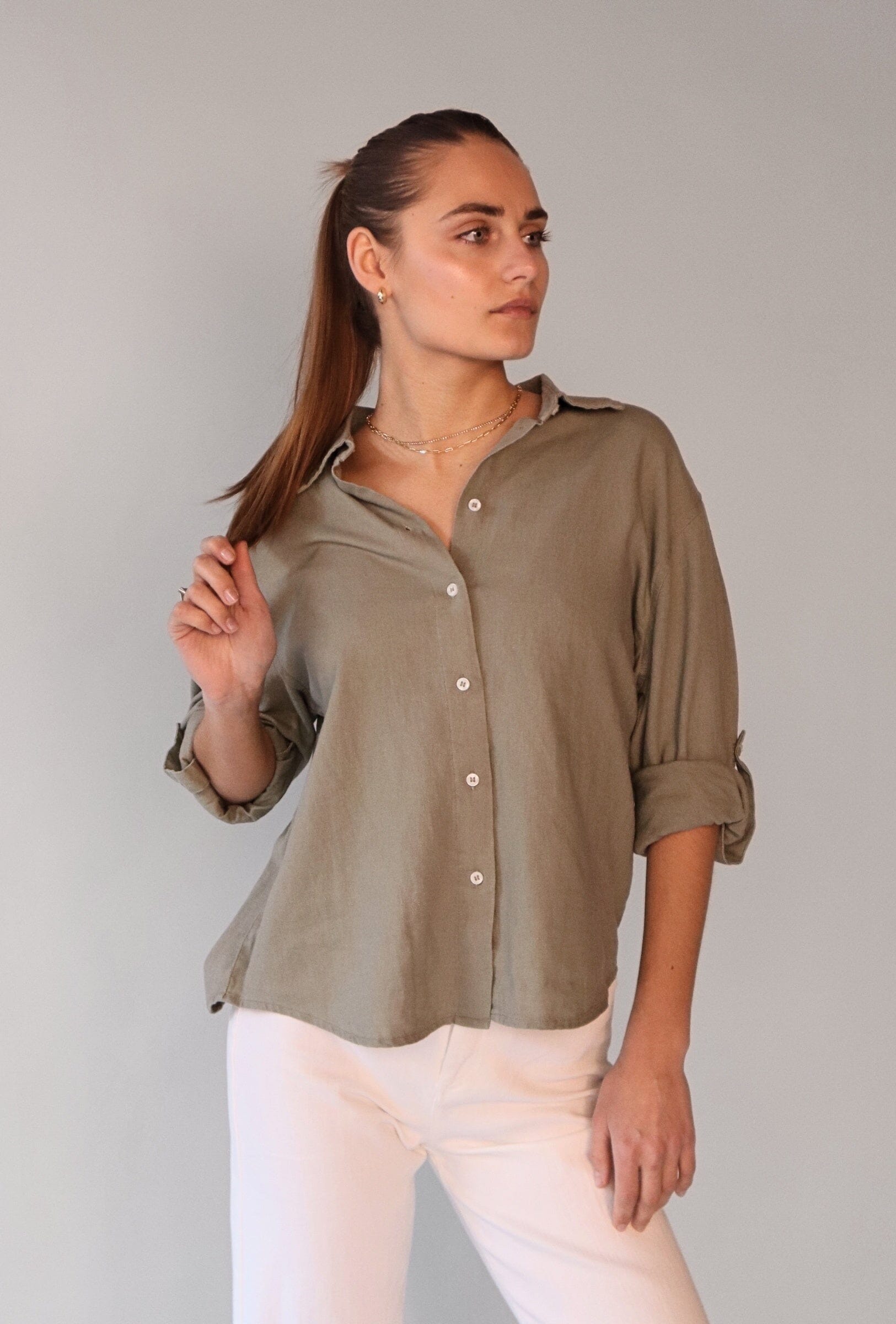VIVER LINEN BLEND BUTTON DOWN (MOSS) Top ICHI