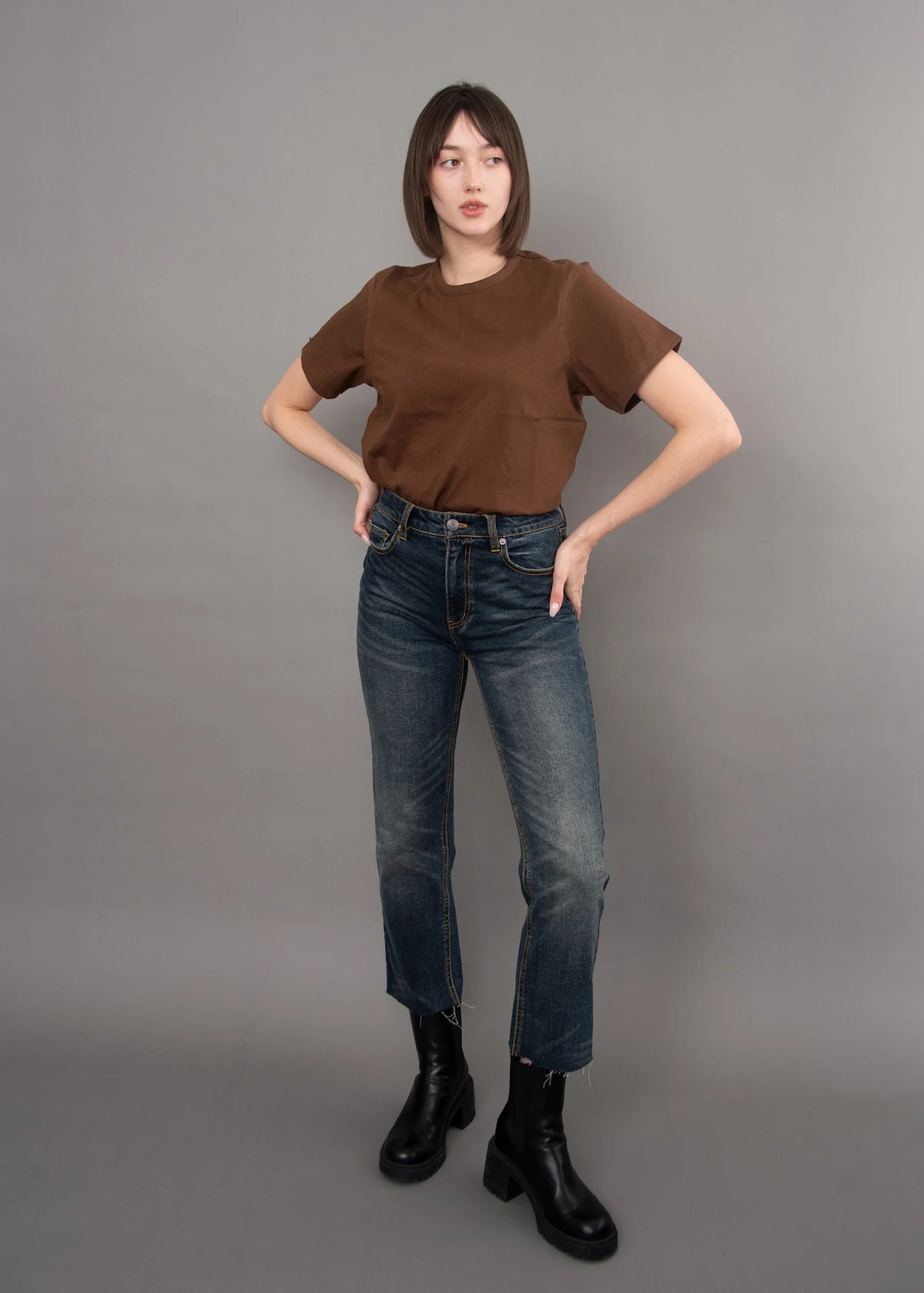 Keaton Tee- Nutmeg