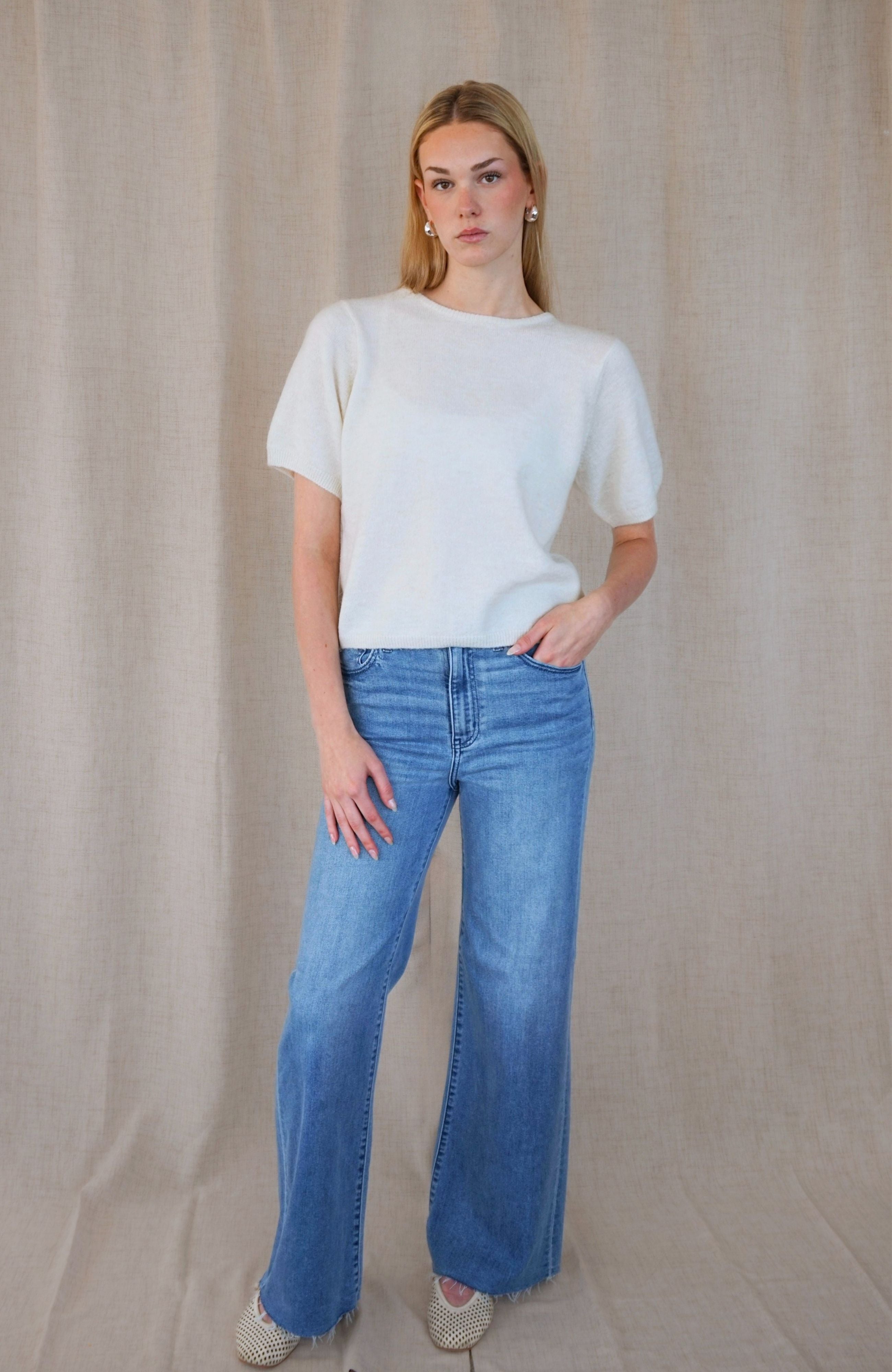 BACK BUTTON KNIT TEE (CREAM)