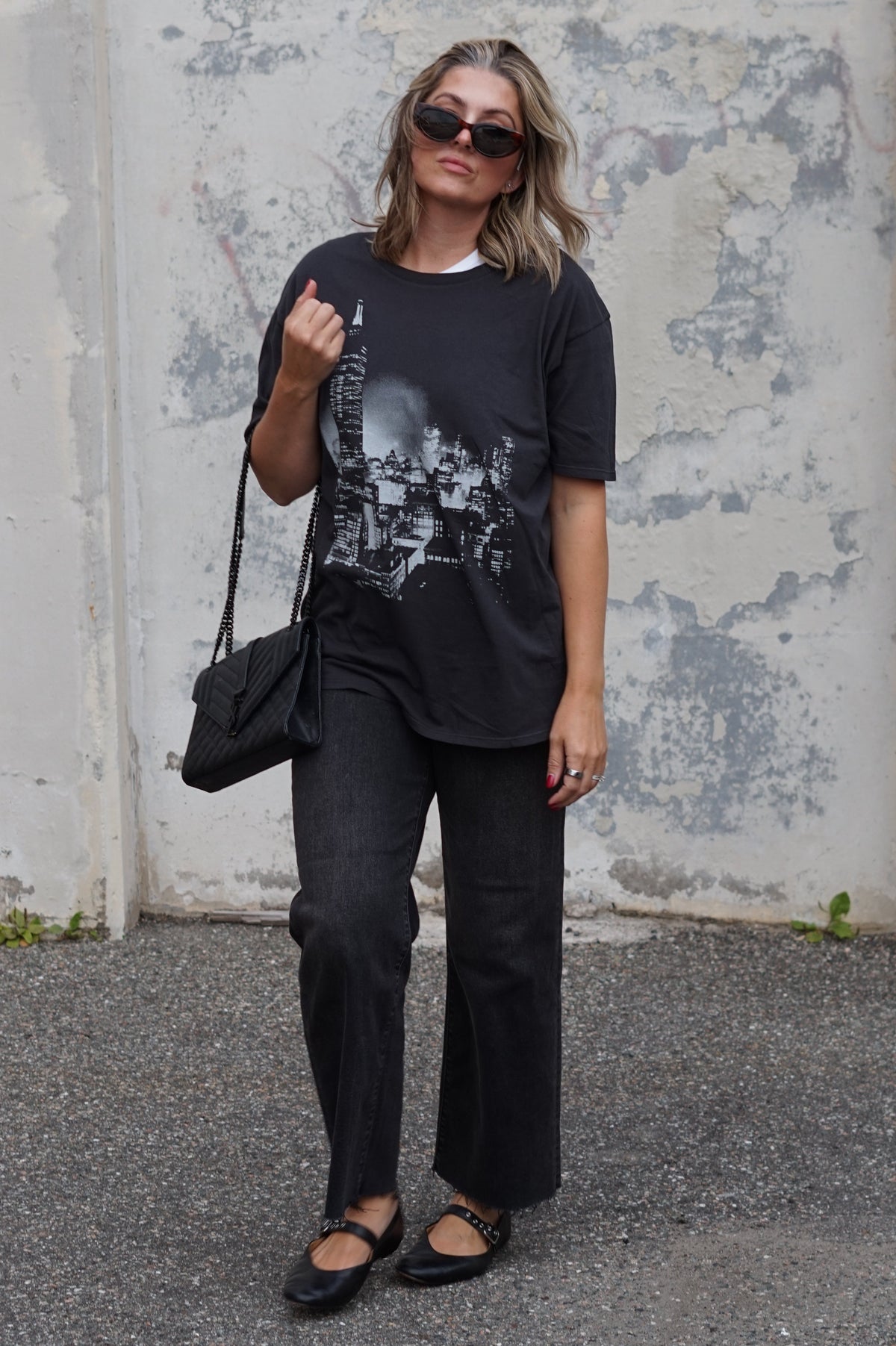 CITYSCAPE GRAPHIC TEE