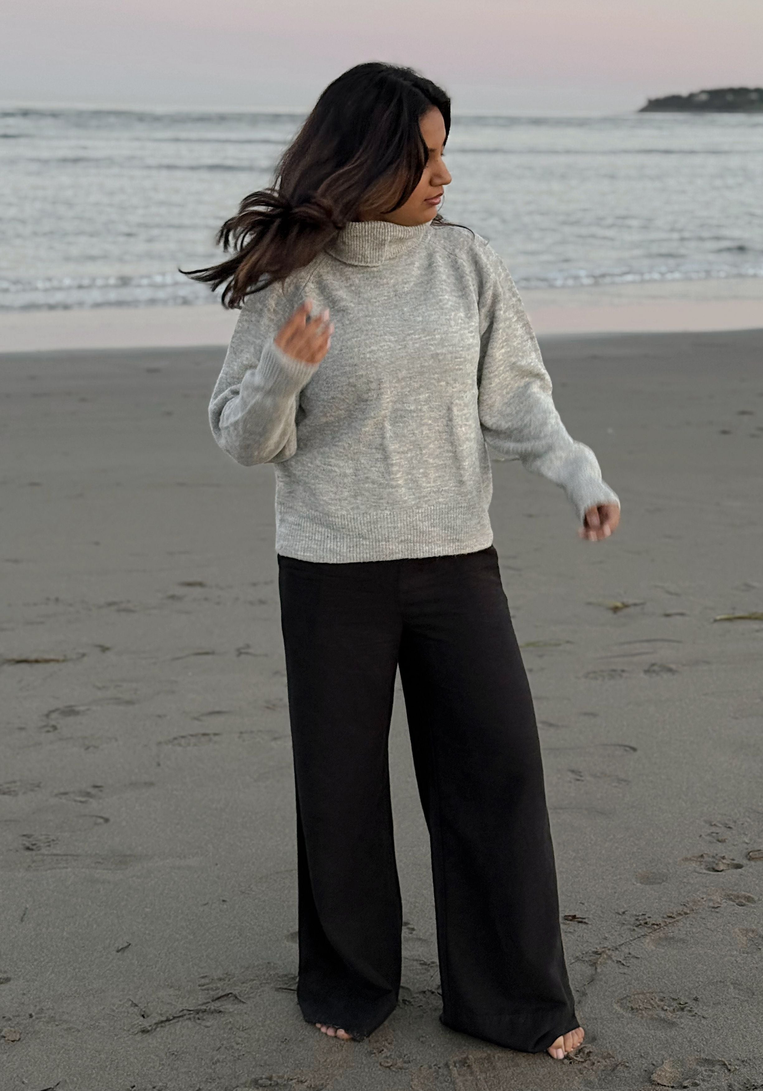 CLASSIC TURTLENECK (GREY)