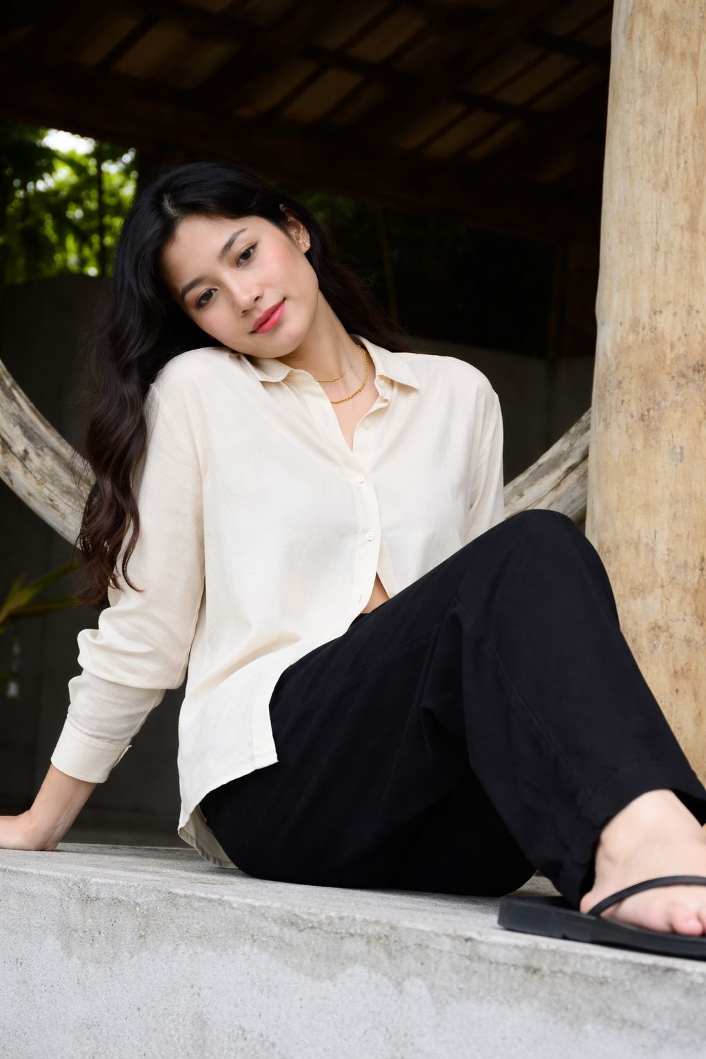 REFINED LINEN BUTTON DOWN SHIRT (CREAM)