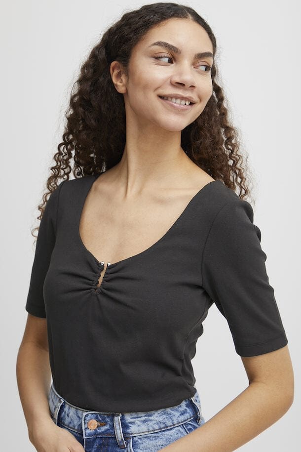 PAVANA TOP Top B YOUNG