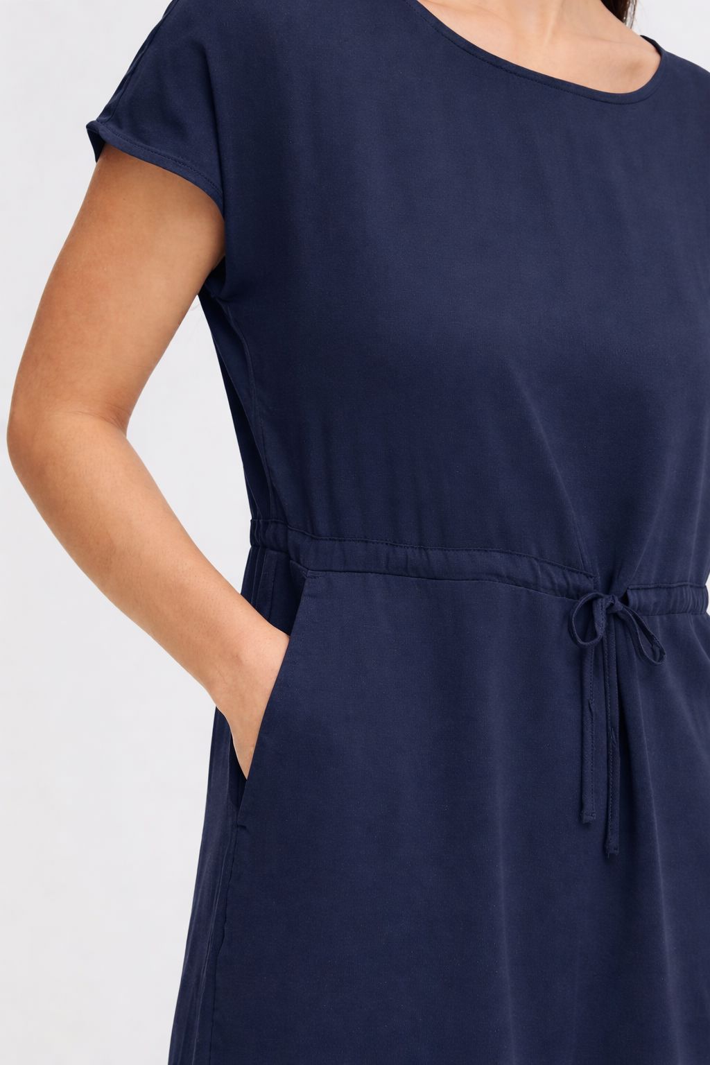 TIE WAIST SHORT SLEEVE DRESS (NAVY)