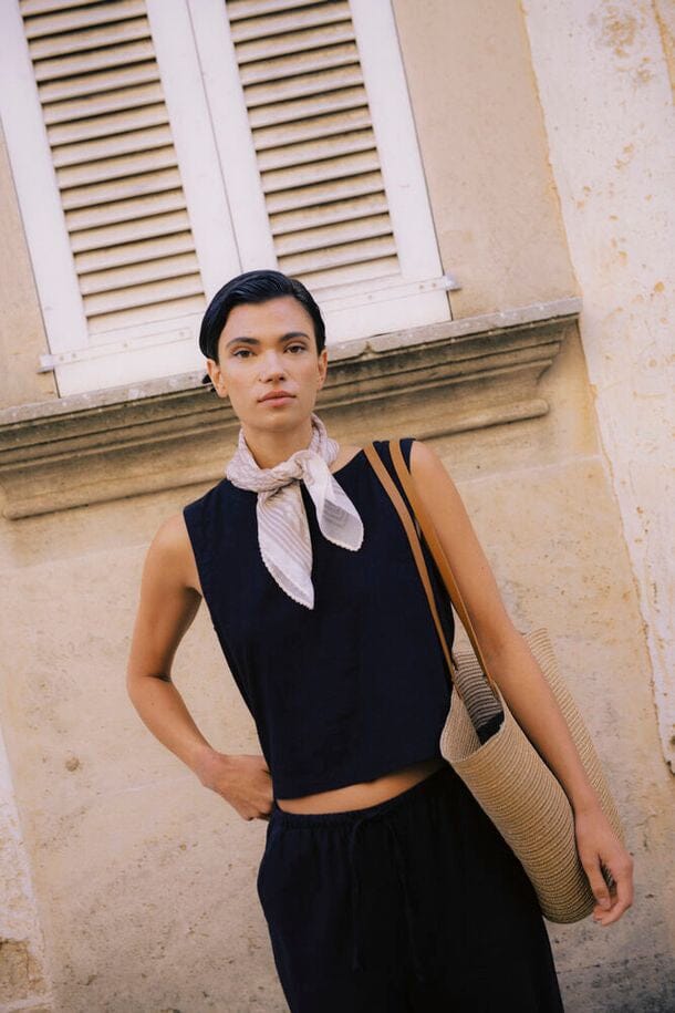 black linen tank top women, structured linen tank black, sleeveless black linen top, minimalist black summer top women, breathable linen tank women