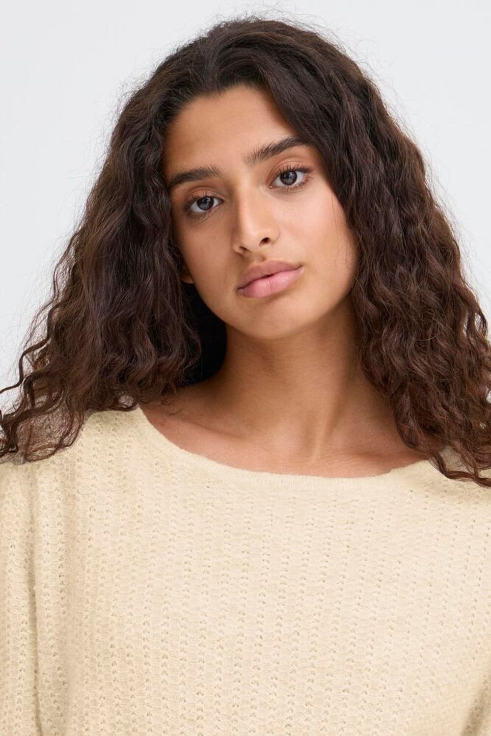 Minimalist crew neck sweater with unique buttoned back design, ICHI