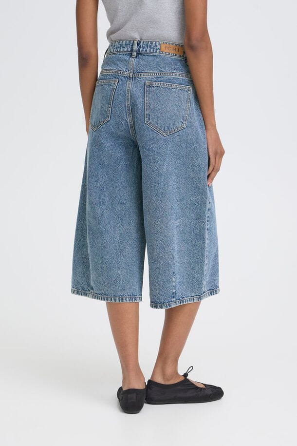 everyday denim shorts women, summer bermuda shorts women, high waisted long denim shorts, vintage wash bermuda shorts women