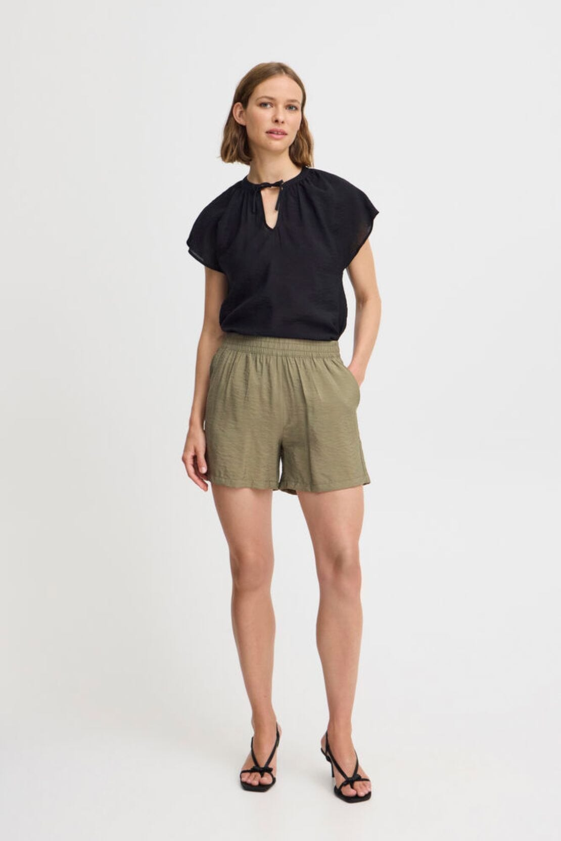 HAILEY SHORTS (DARK OLIVE) short B YOUNG