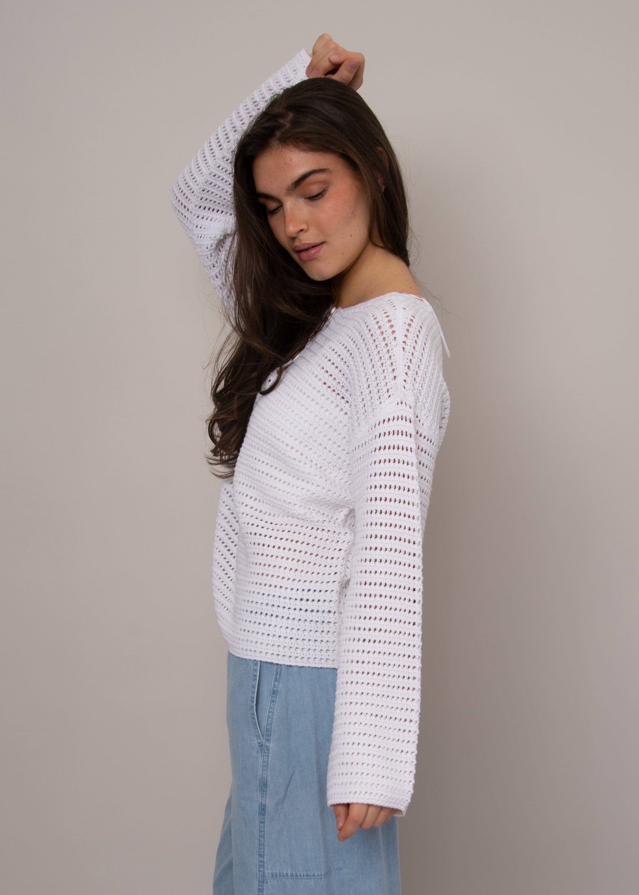 everyday knit sweater, layering sweater white, chic casual knit top, textured knit sweater white, long sleeve lightweight sweater, relaxed casual top women, spring summer sweater white