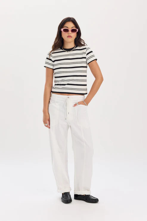 women’s barrel pants, white vacation outfit pants, relaxed fit white pants, white cotton drawstring pants, trendy white pants women, casual coastal style pants, white lounge trousers
