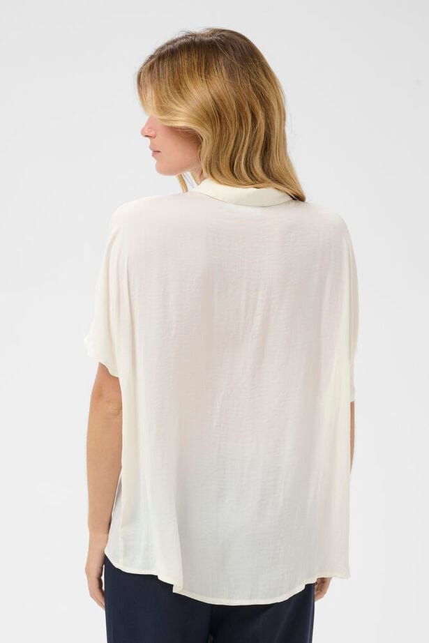 casual polished blouse, wardrobe staple blouse women, breathable summer blouse women, timeless button front blouse