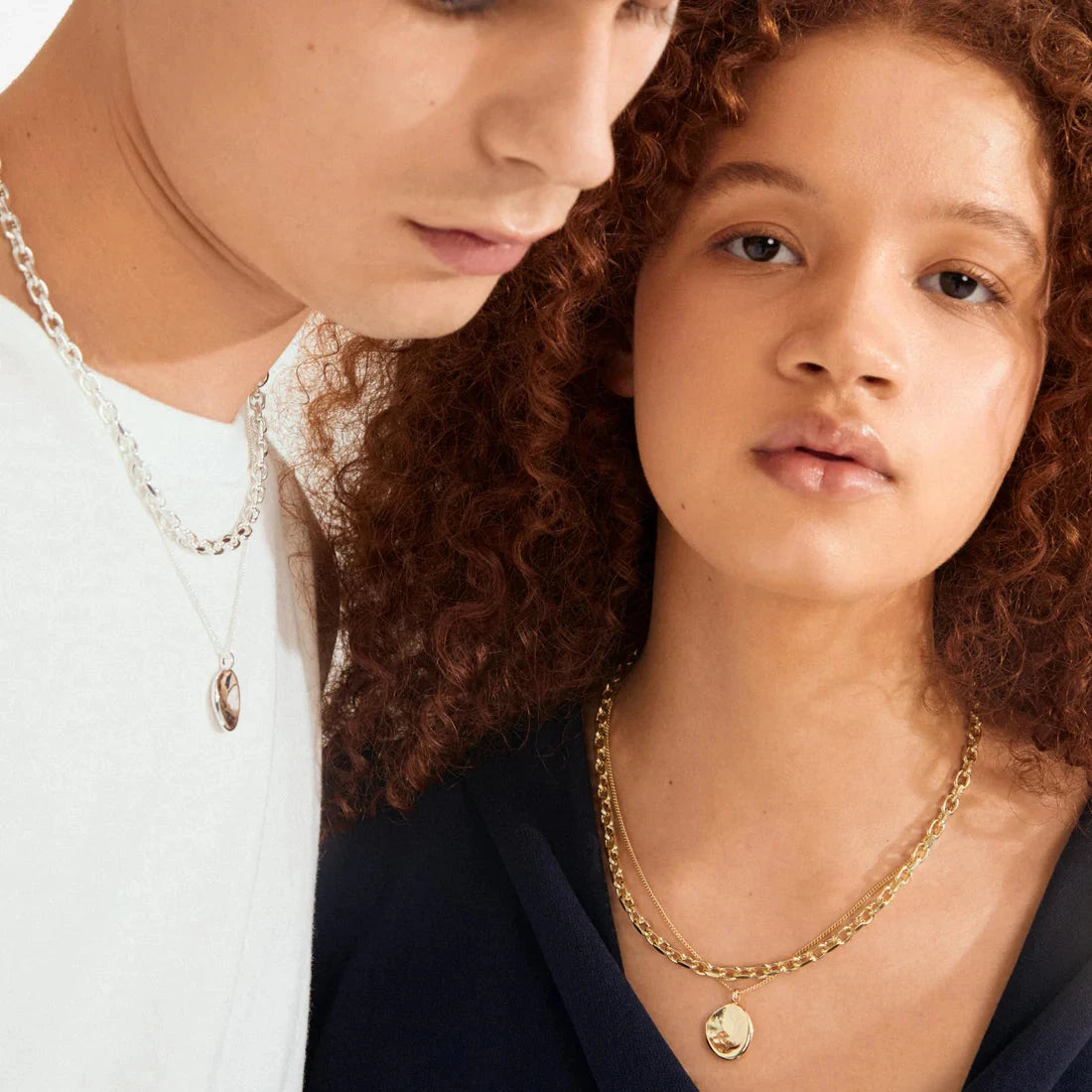 modern layered necklace, women’s gold accessory