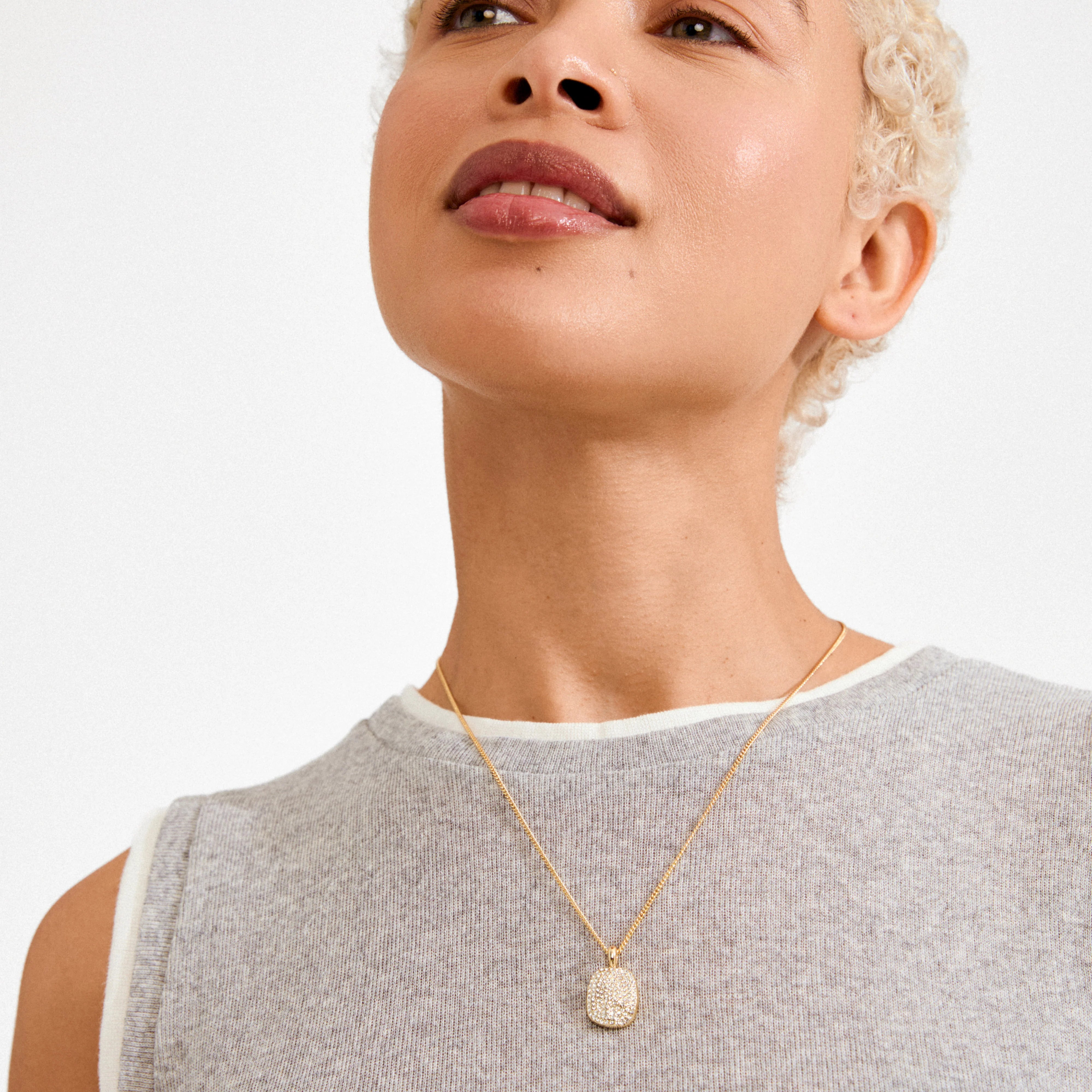 minimalist gold crystal necklace, gold everyday pendant necklace, modern crystal necklace women, premium gold plated jewelry necklace
