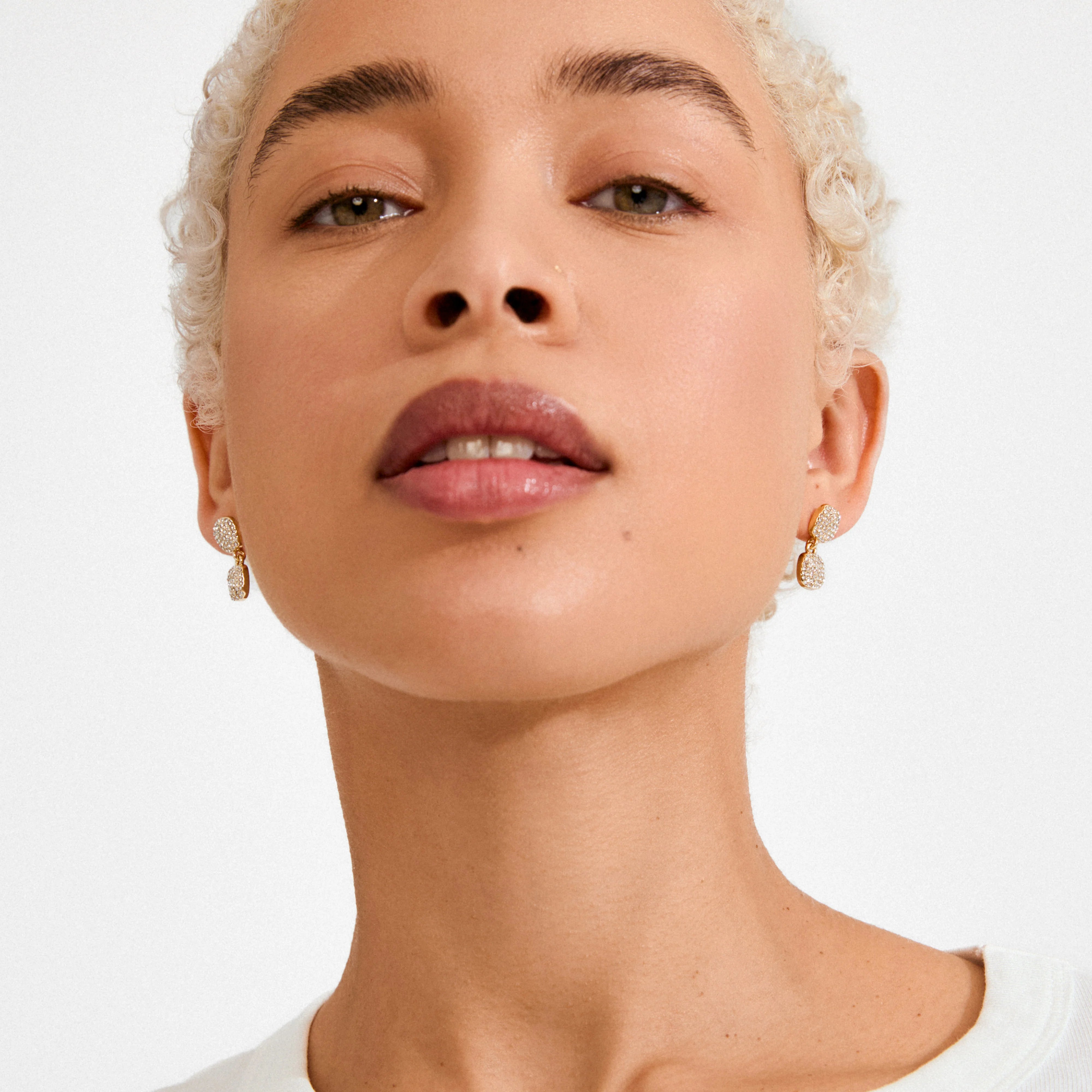 small gold drop earrings, gold statement earrings women, elegant crystal earrings, gold plated dangle earrings, modern crystal drop earrings, lightweight gold earrings women