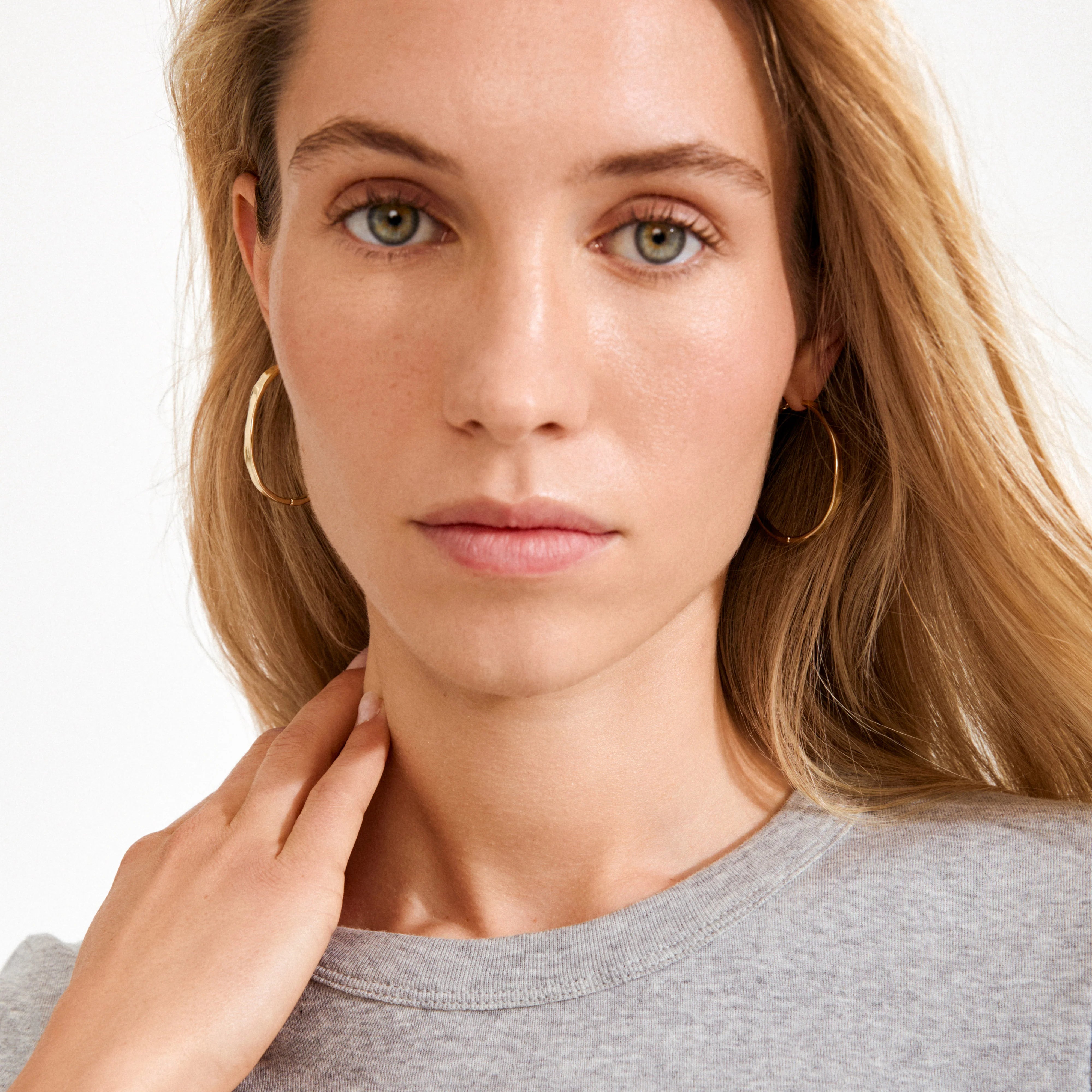 sustainable gold earrings, classic gold hoop earrings, gold fashion earrings women, gold jewelry essential hoops, sleek gold hoop earrings, gold plated recycled jewelry