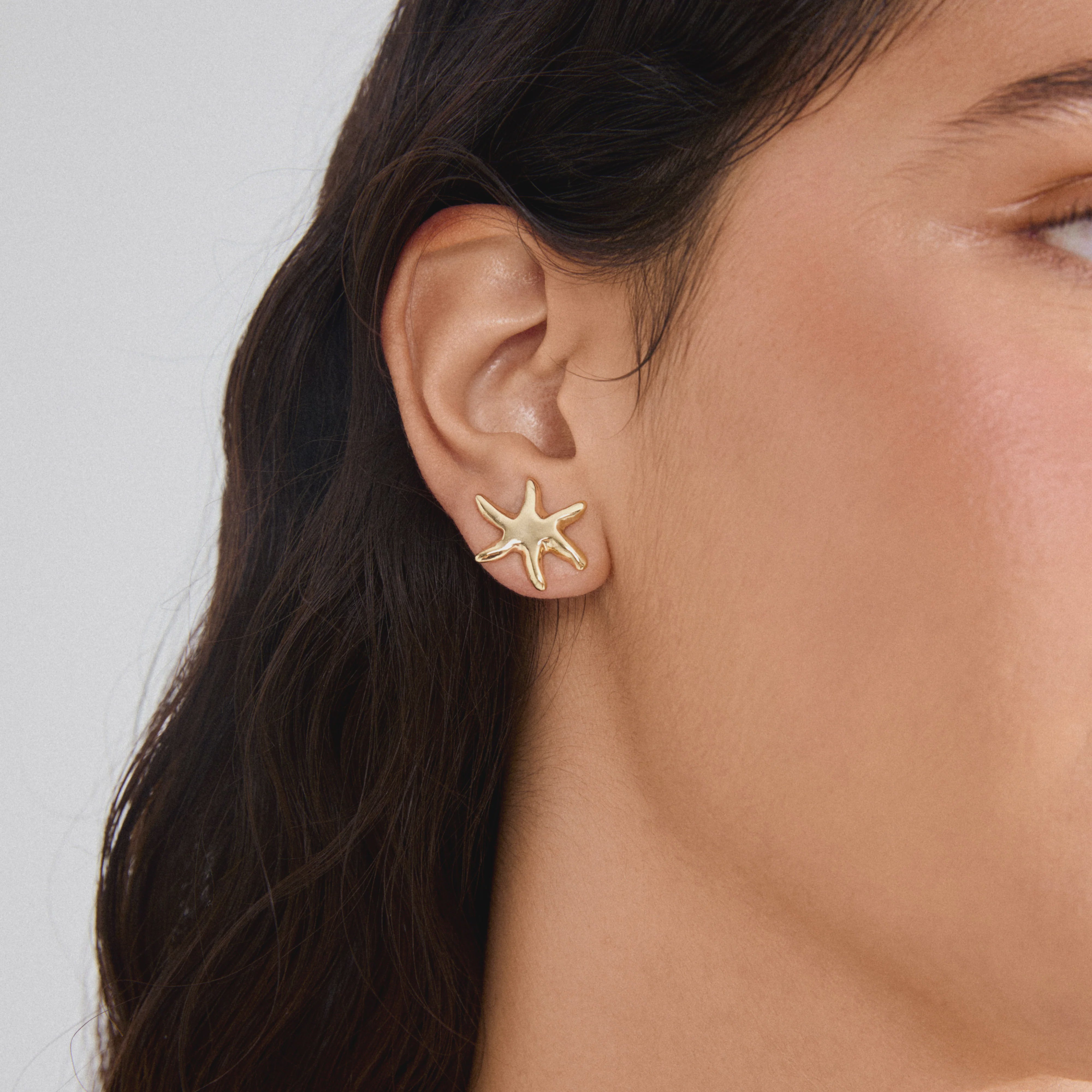 PILGRIM, gold plated starfish earrings, starfish earrings women, coastal jewelry women, beach inspired earrings, gold plated stud earrings, ocean inspired jewelry, chunky starfish earrings, vacation jewelry women, summer earrings women, seaside jewelry, gold statement earrings women, beach vacation accessories