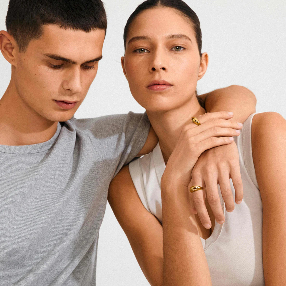 modern gold jewelry ring, sculptural gold band