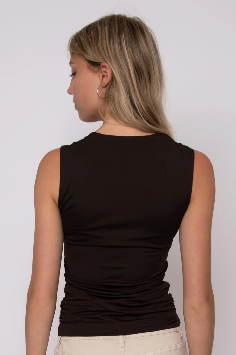 SELENE SQUARE NECK RUCHED TANK- BROWN