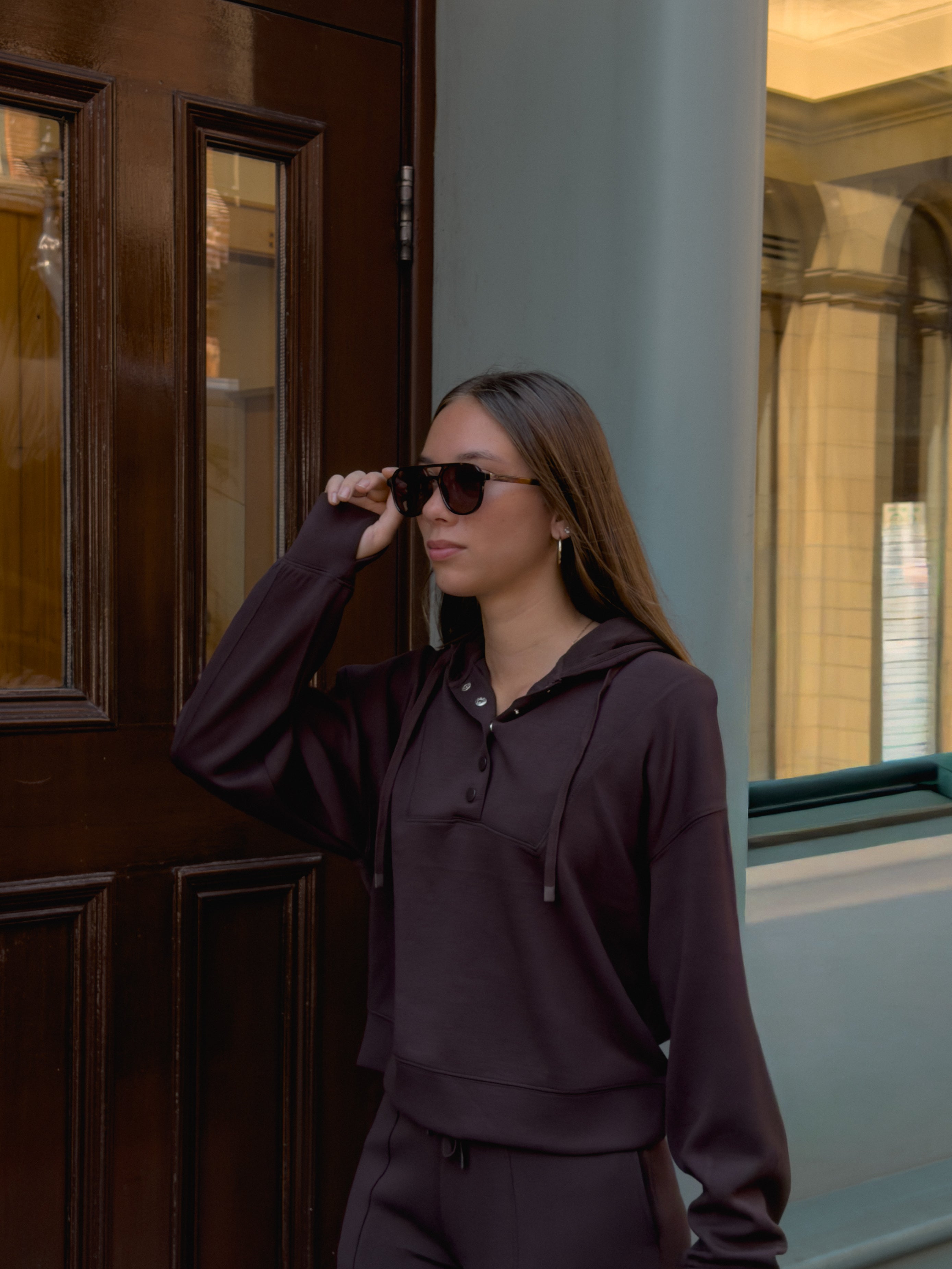 SOFT KNIT SNAP HOODIE- BROWN
