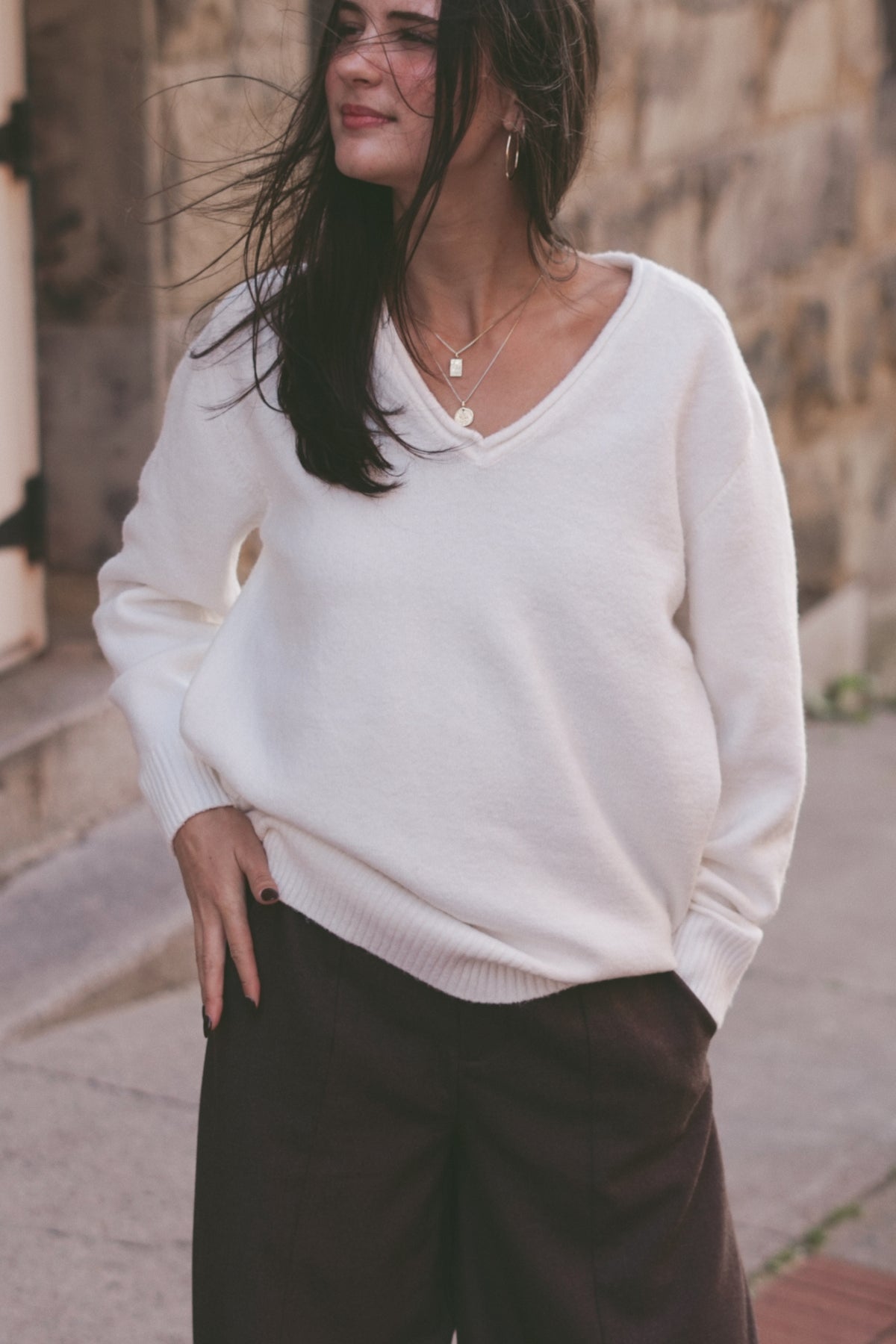 Winslow V Neck Sweater- White