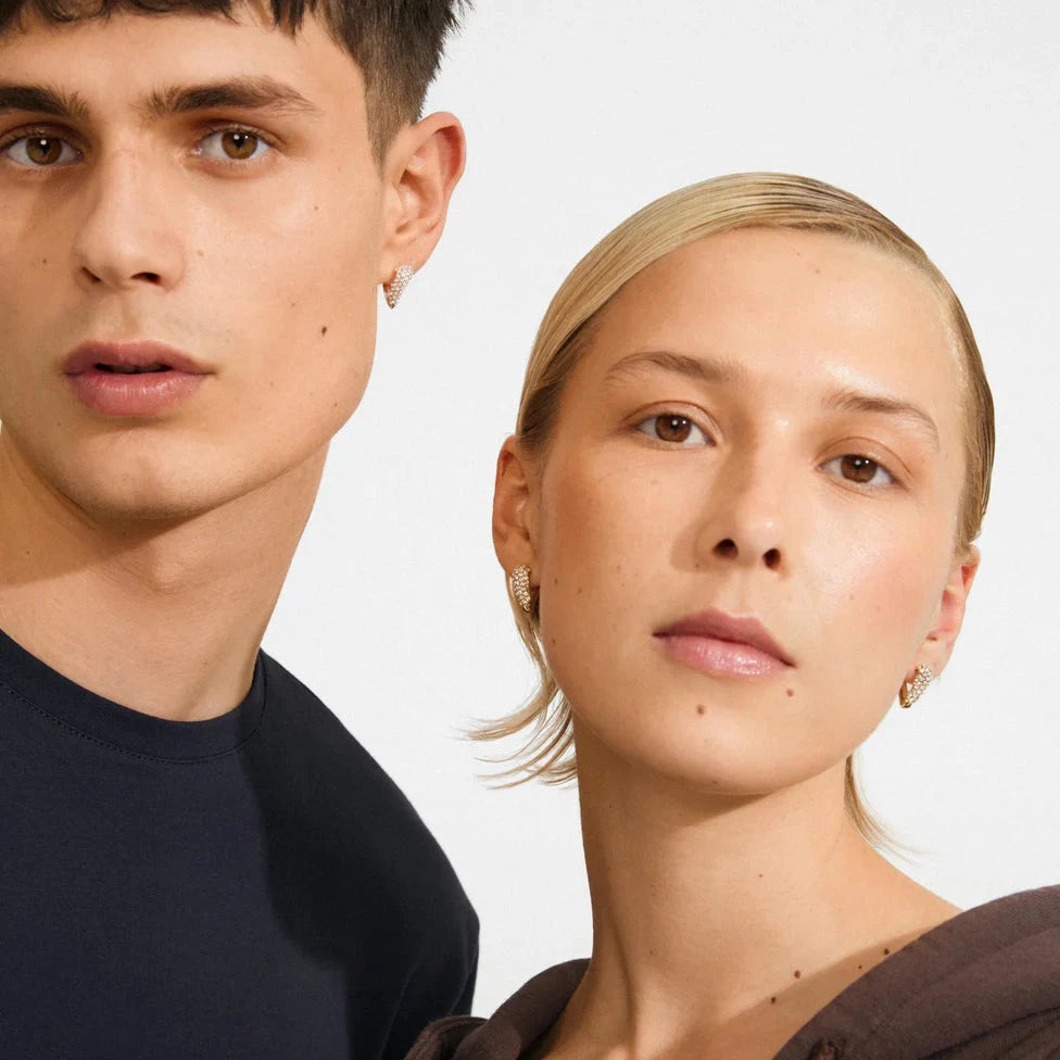 modern gold heart earrings, elegant gold accessories, romantic gold earrings