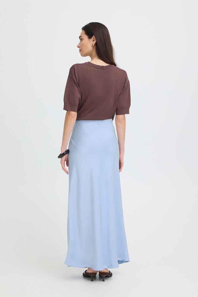  casual chic midi skirt, summer silky skirt outfit, women blue skirt outfit
