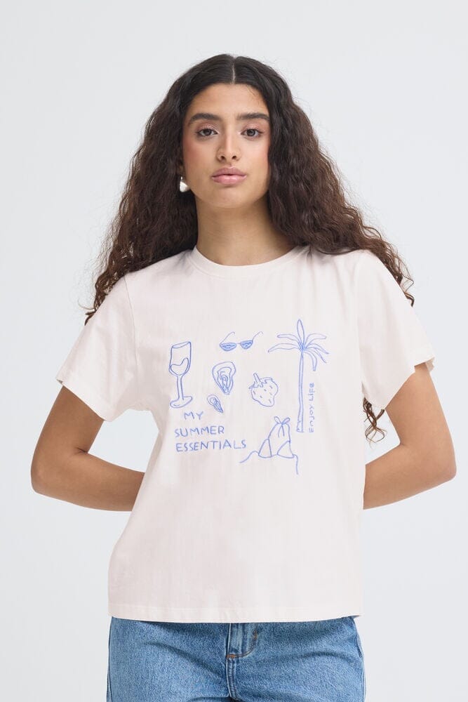 summer essentials graphic tee, white graphic t shirt women, beach graphic tee outfit, casual summer t shirt women