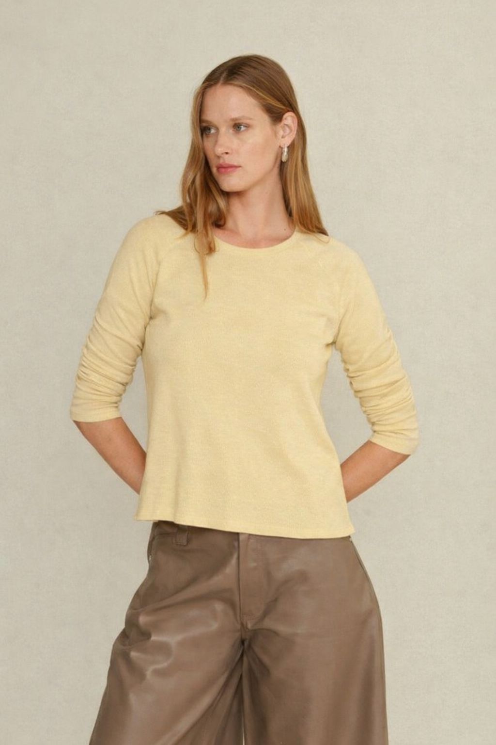 LORRAINE BUTTER ELEGANT SWEATER