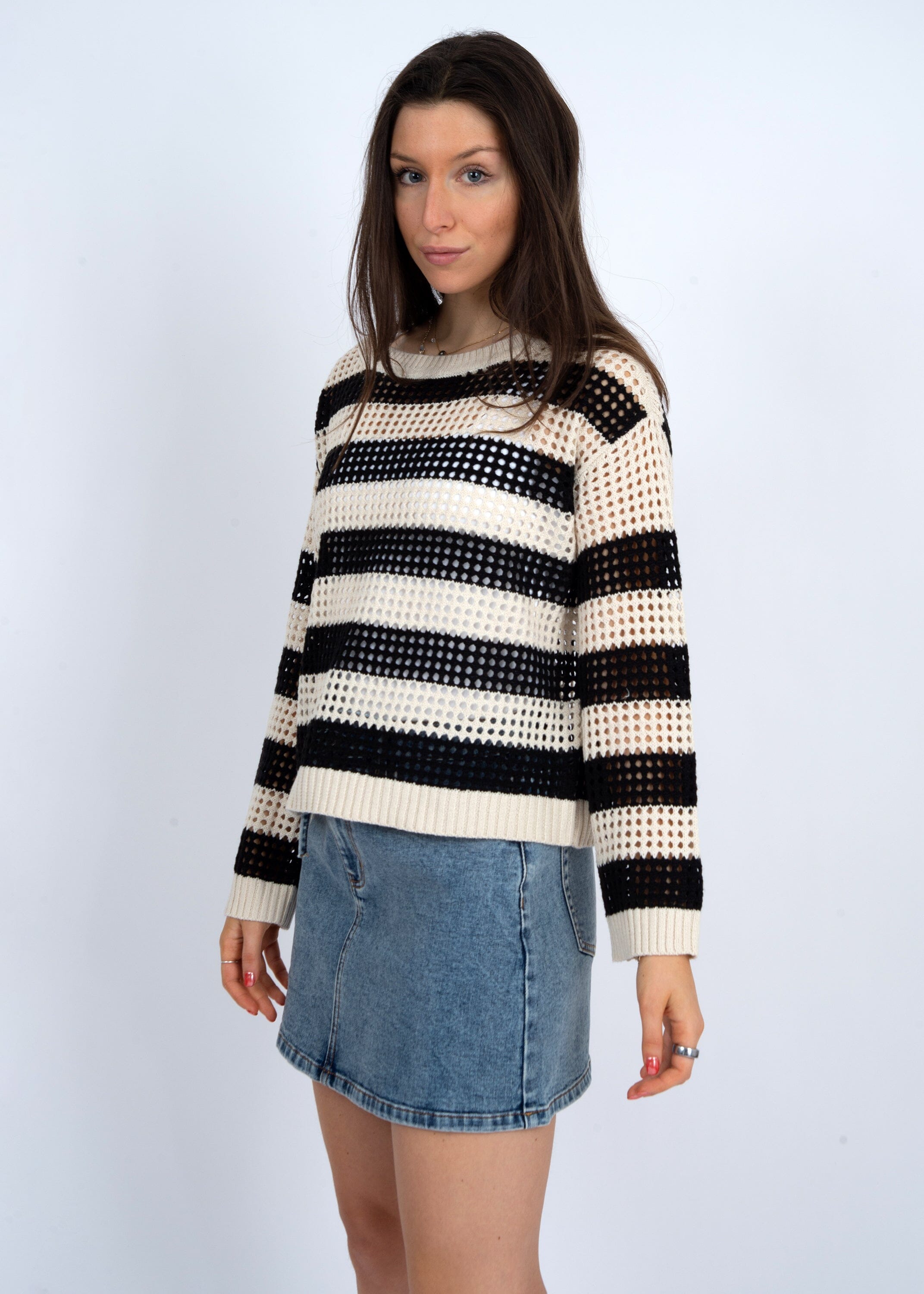 CROCHET PULL-OVER (BLACK AND WHITE) Sweater RD STYLE 