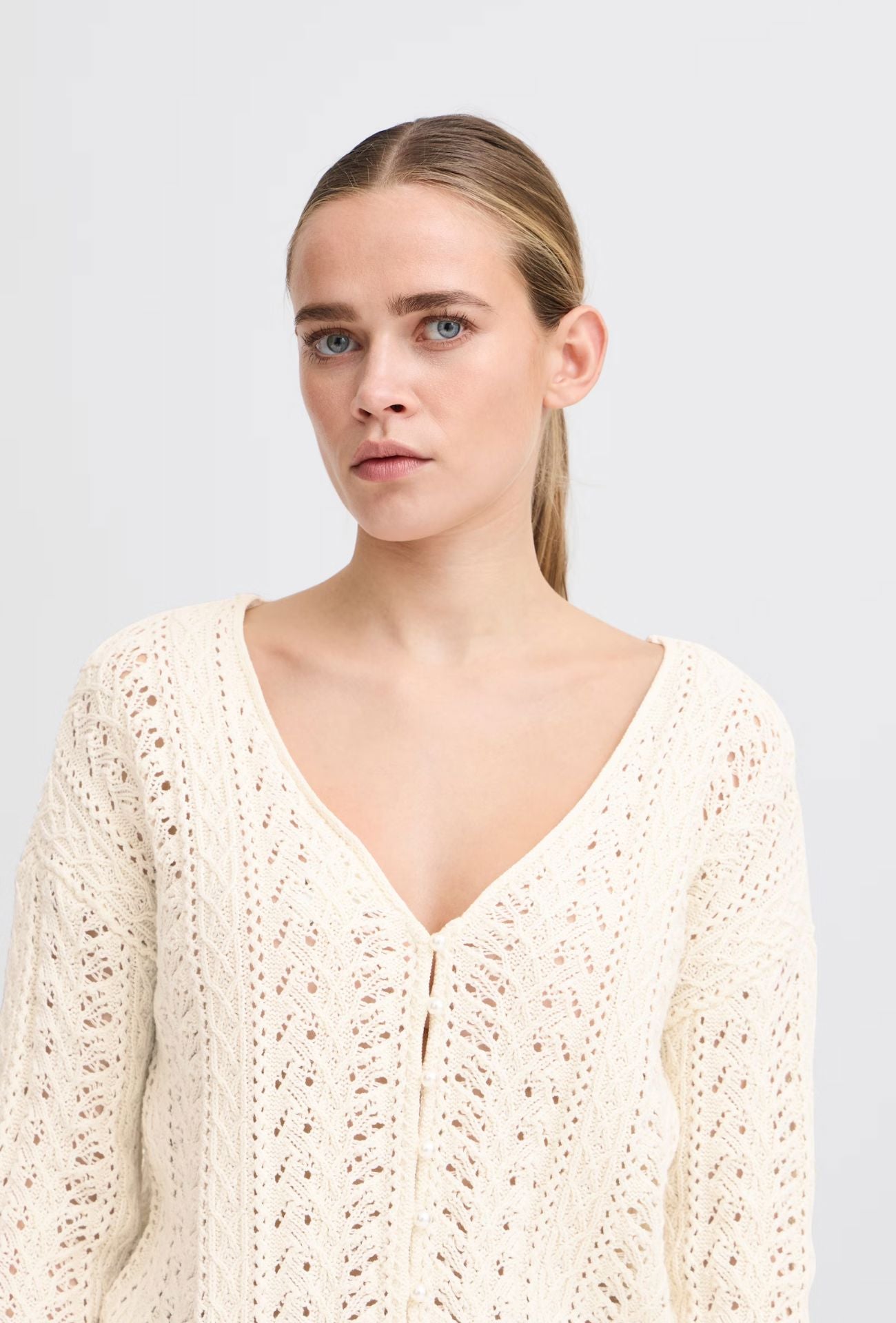 REVERSIBLE BUTTON BACK PULLOVER Sweater ICHI 