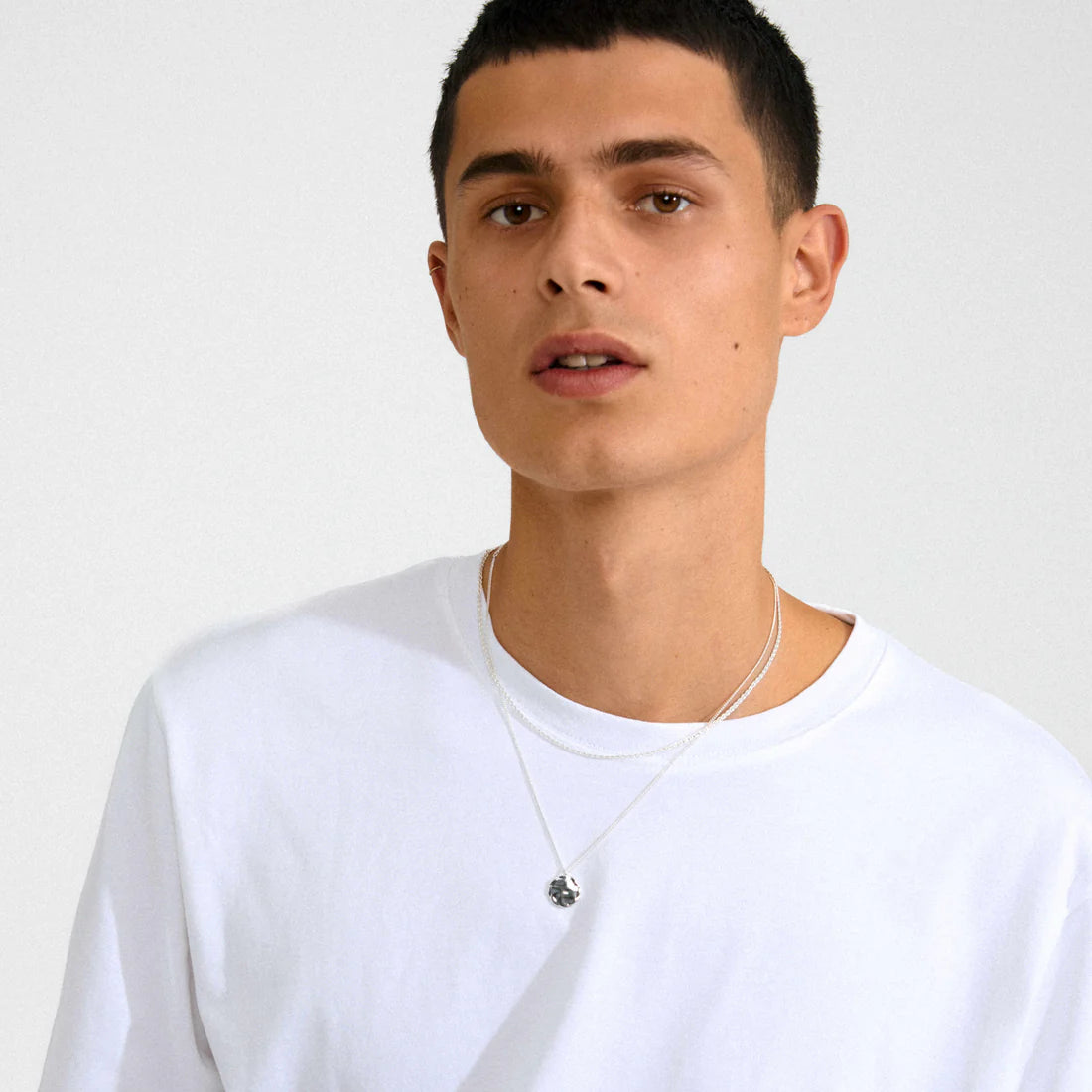 minimalist layered necklace