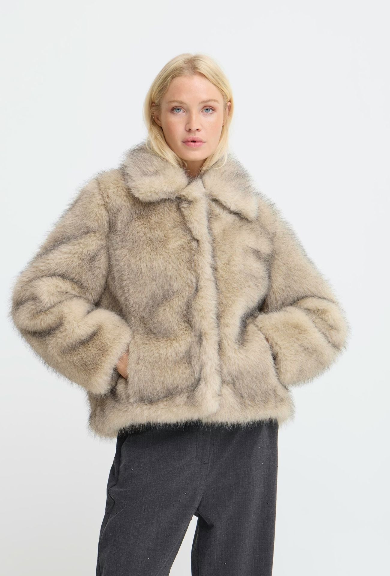 ESSENTIAL FAUX FUR JACKET, B YOUNG, cozy faux fur fashion 