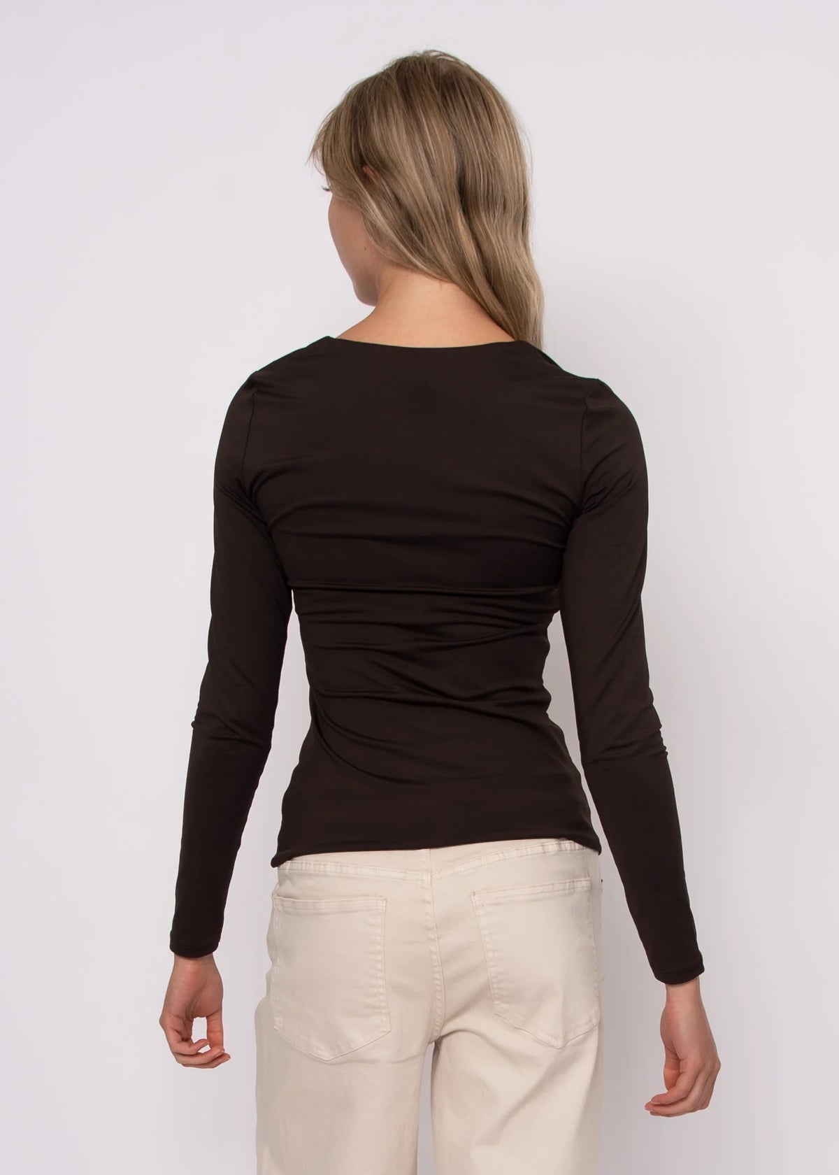 SCULPT SCOOP NECK LONG SLEEVE- BROWN