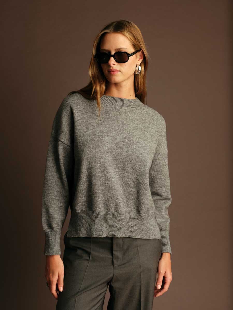 LIV EVERYDAY GREY PULLOVER Sweater, DELUC, soft crewneck sweater, casual fall outfit