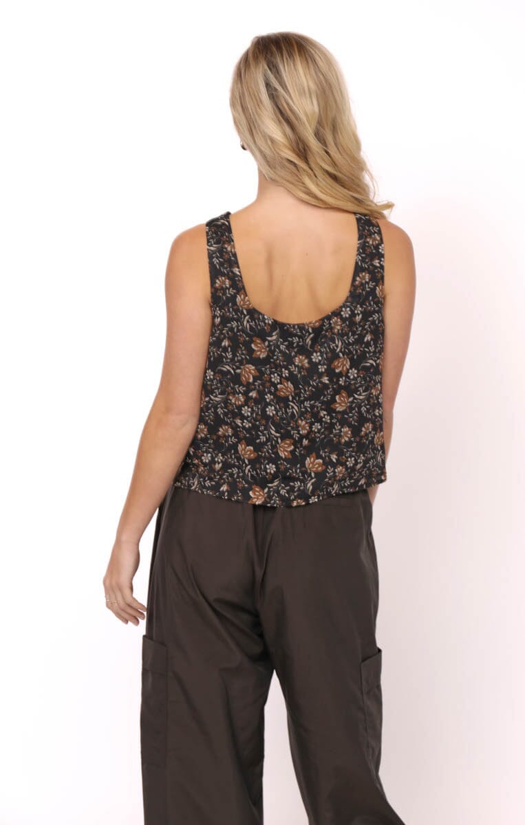 dressy sleeveless blouse