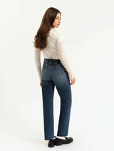 everyday blue jeans outfit, vintage style high waist jeans, womens everyday straight jeans