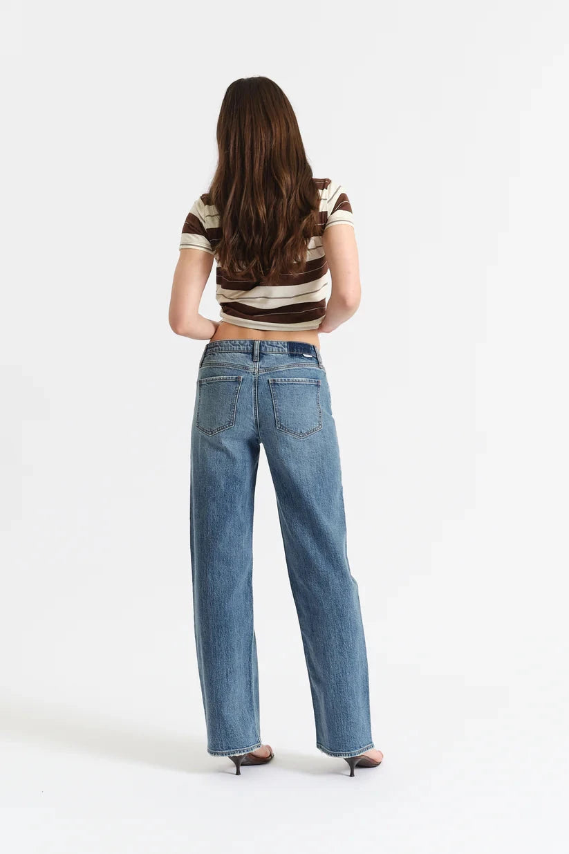 low waist straight leg pants women, relaxed straight fit denim jeans, timeless straight leg blue jeans, light wash casual denim pants