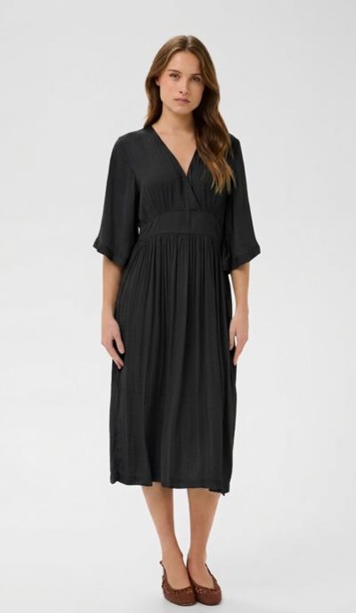 SOFT STRUCTURE EMPIRE WAIST MIDI DRESS