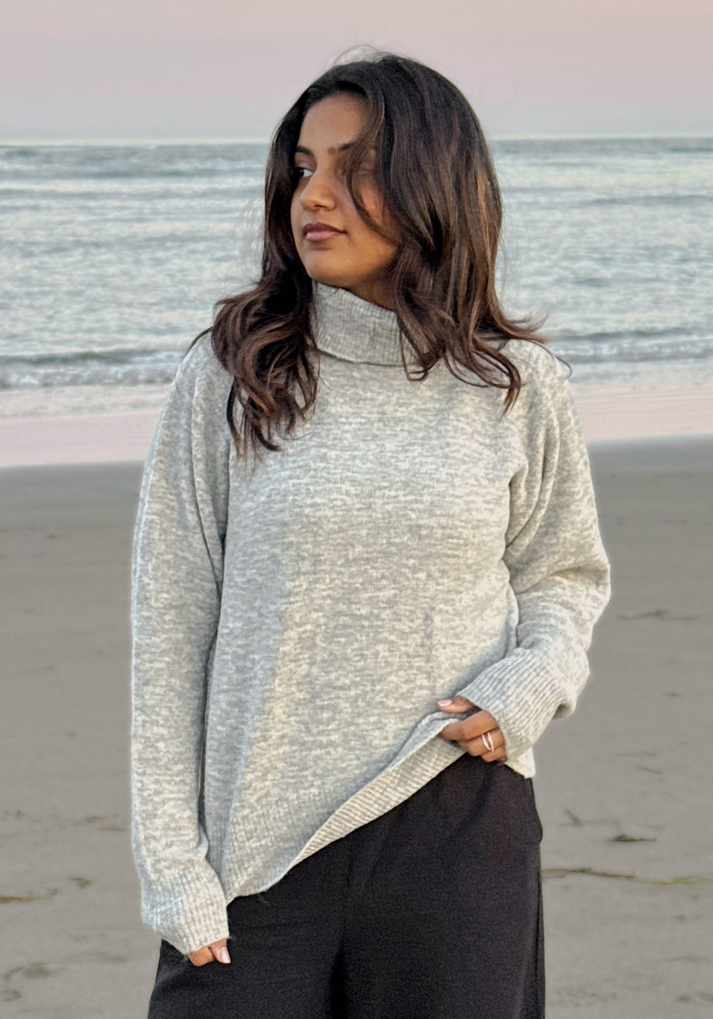 CLASSIC TURTLENECK (GREY)