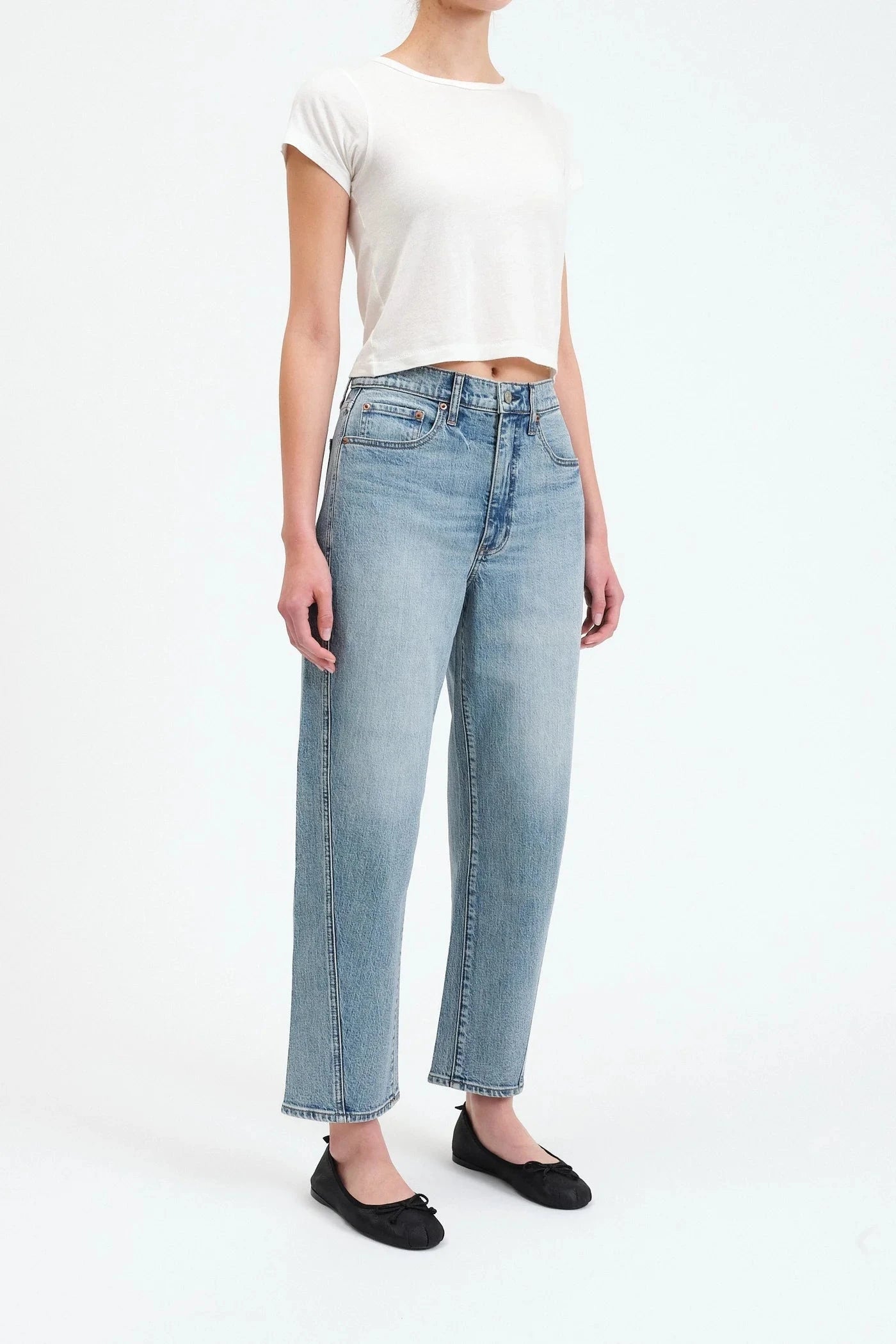 LIGHT WASH STRETCH BARREL JEANS DENIM DAZE 