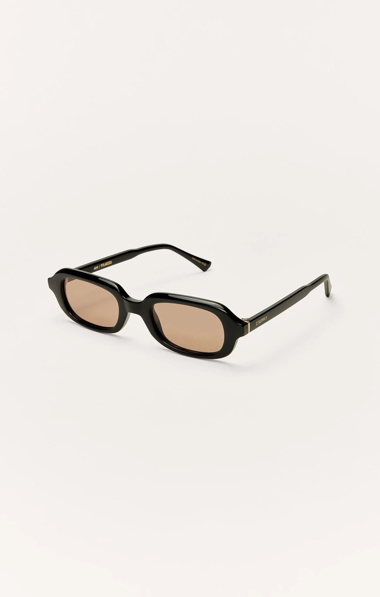 modern women’s eyewear, trendy summer accessories, everyday sunglasses women, neutral sunglasses women