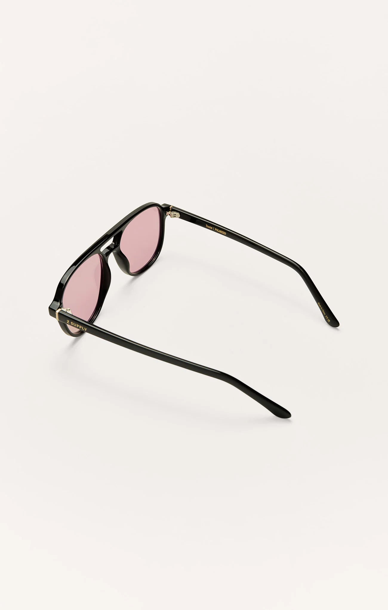 women’s polarized eyewear, trendy summer accessories, black frame sunglasses, stylish women’s accessories, modern women’s sunglasses